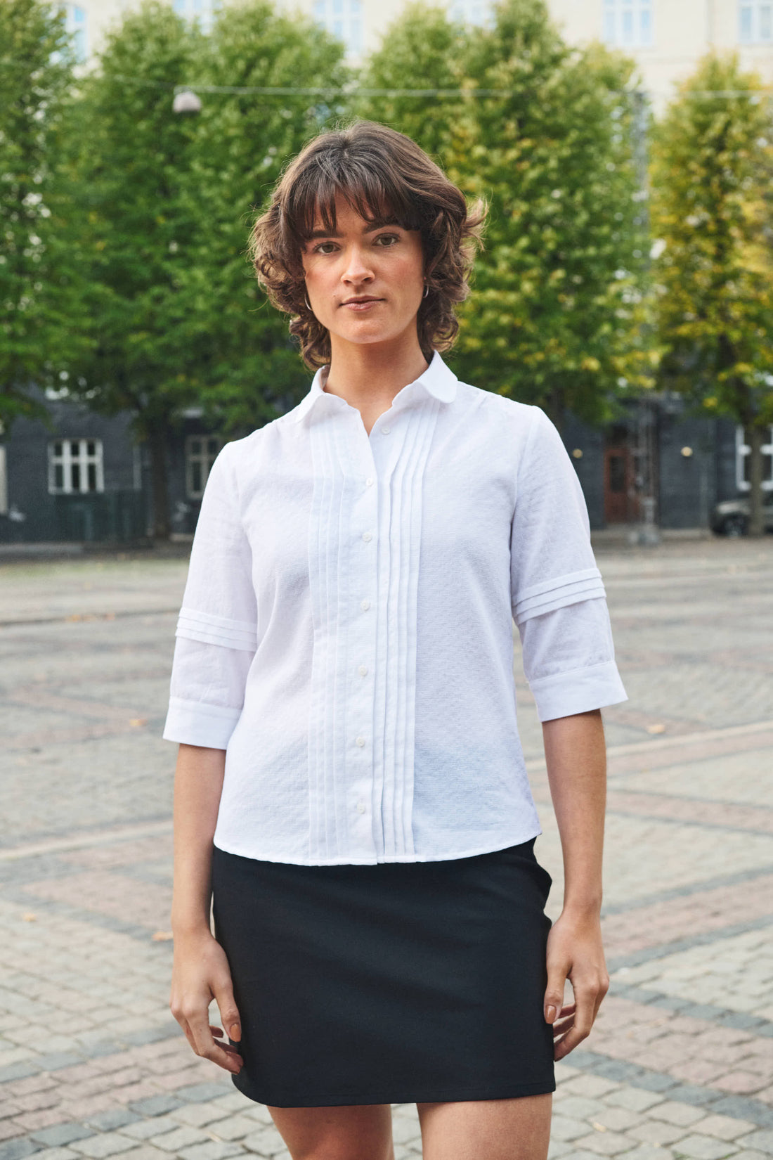 Stine shirt white circles