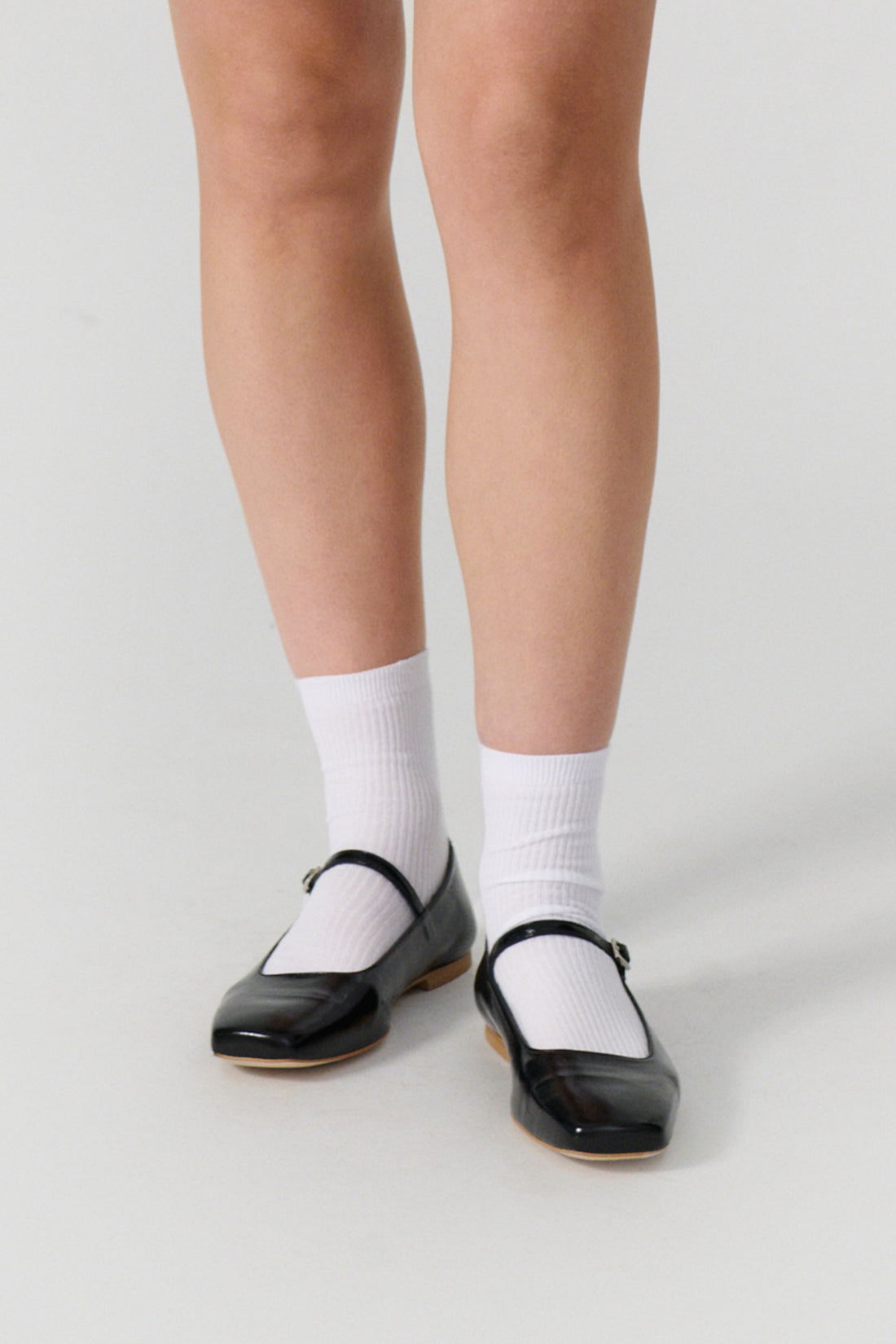Julieta mary janes black patent leather