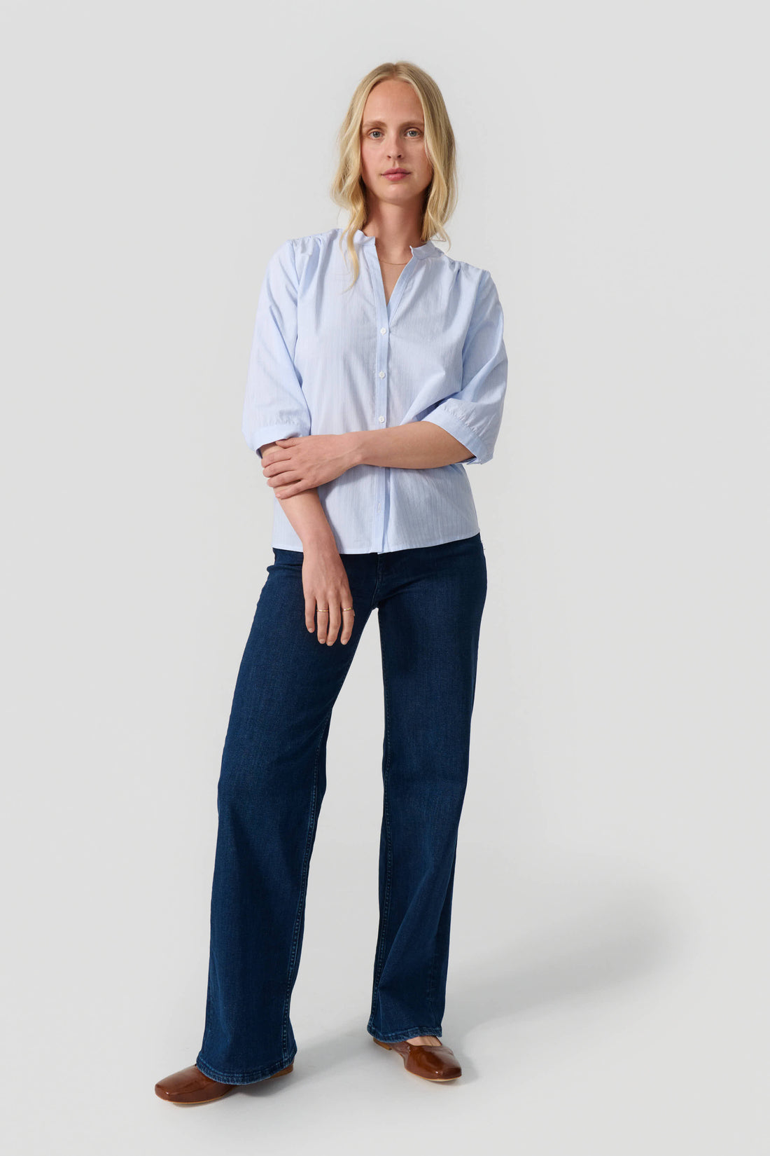 Caroline shirt light blue stripe