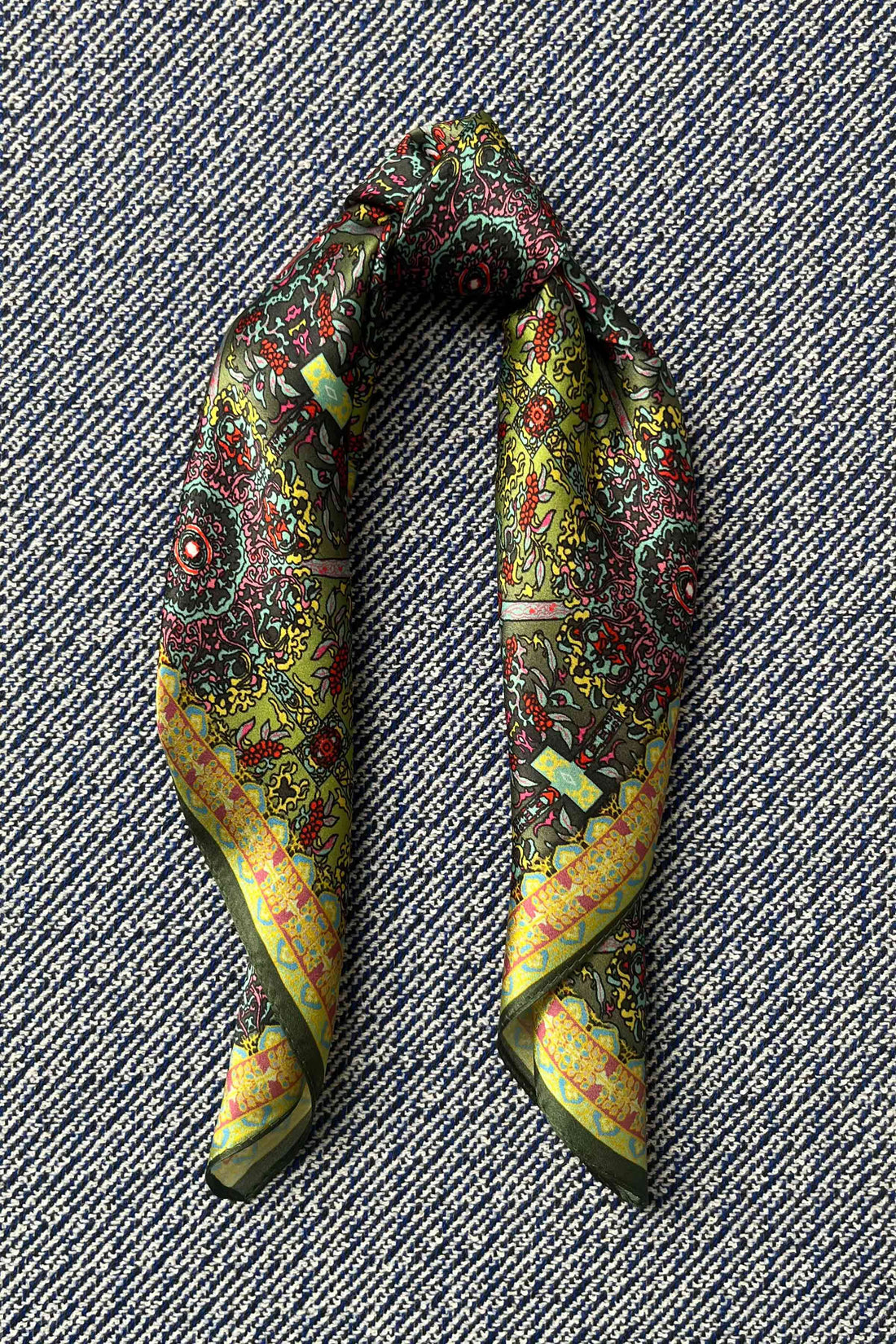 Silk scarf lime/pink/yellow psychedelic