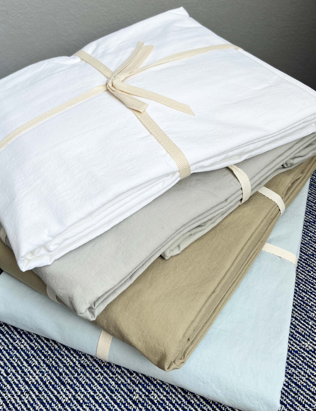 Flat sheet grey