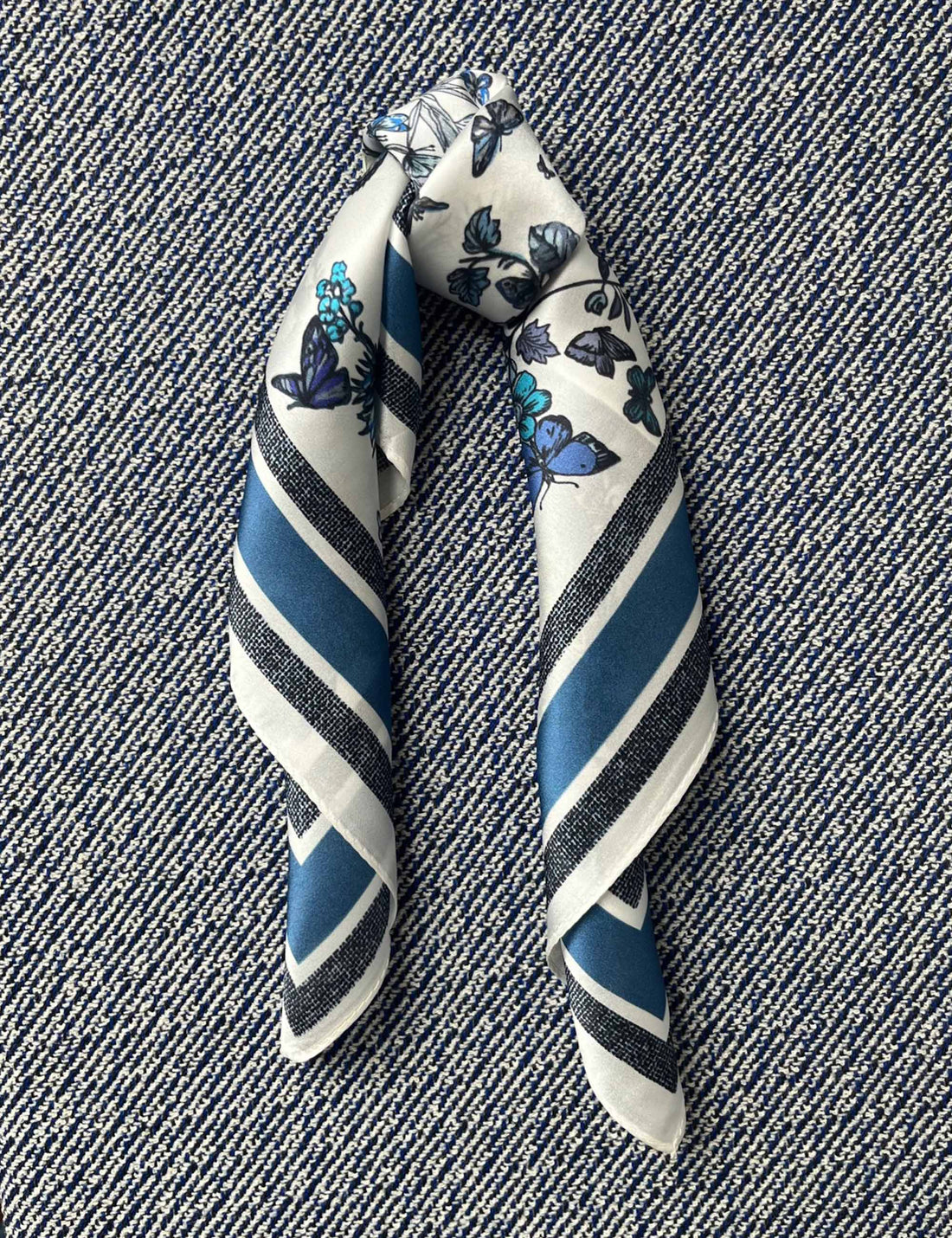 Silk scarf off white/blue/grey butterflies and flowers
