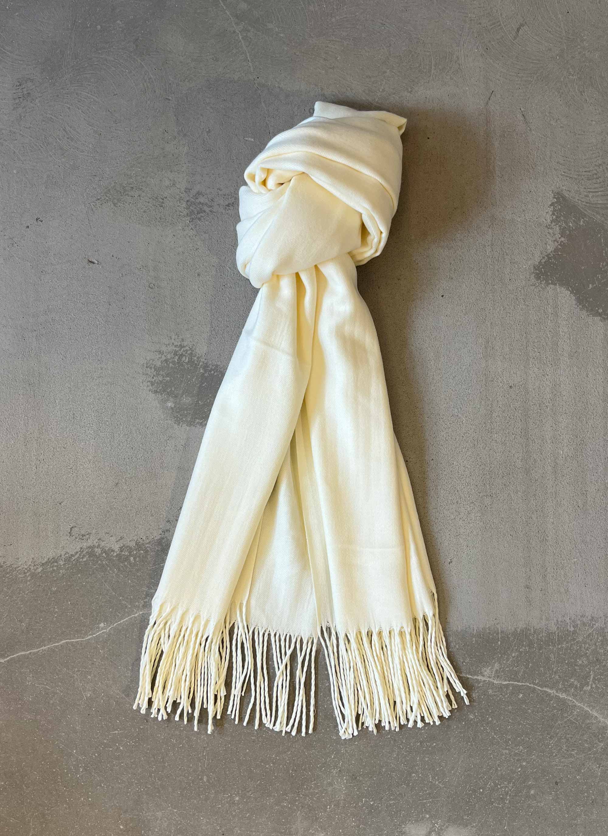 Viscose/ cashmere/ wool scarf off white – Stig P