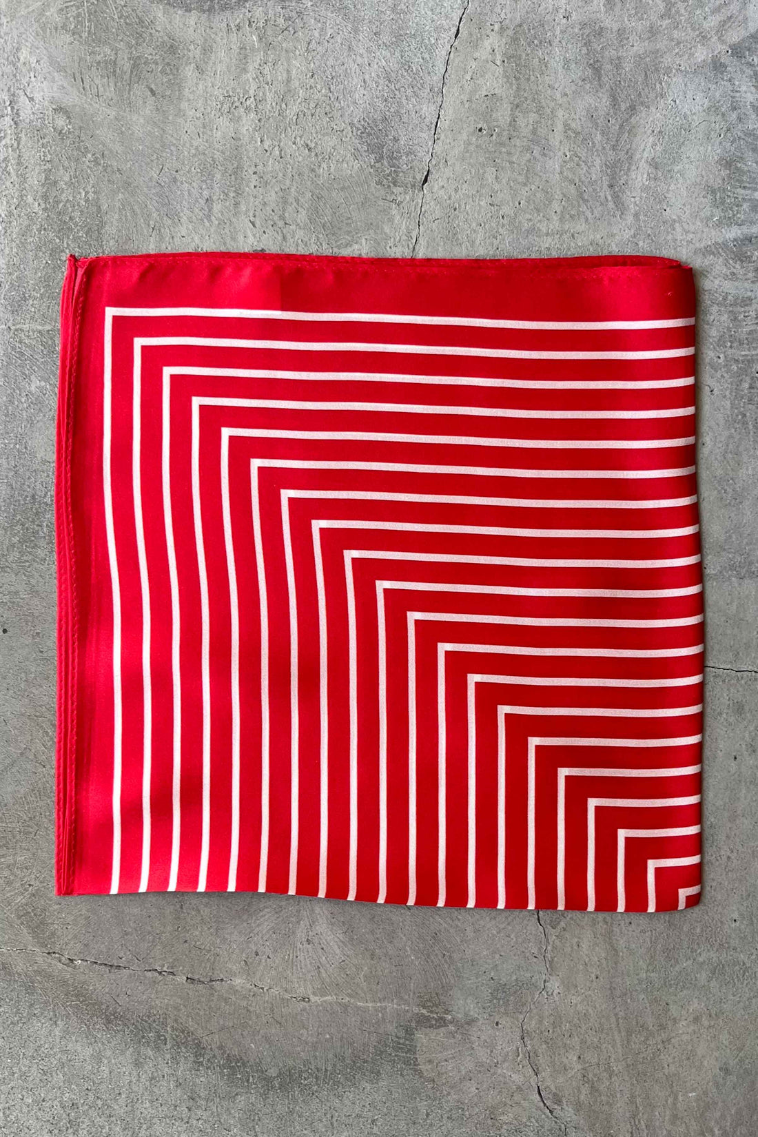 Silk scarf bright red/off-white graphic stripes