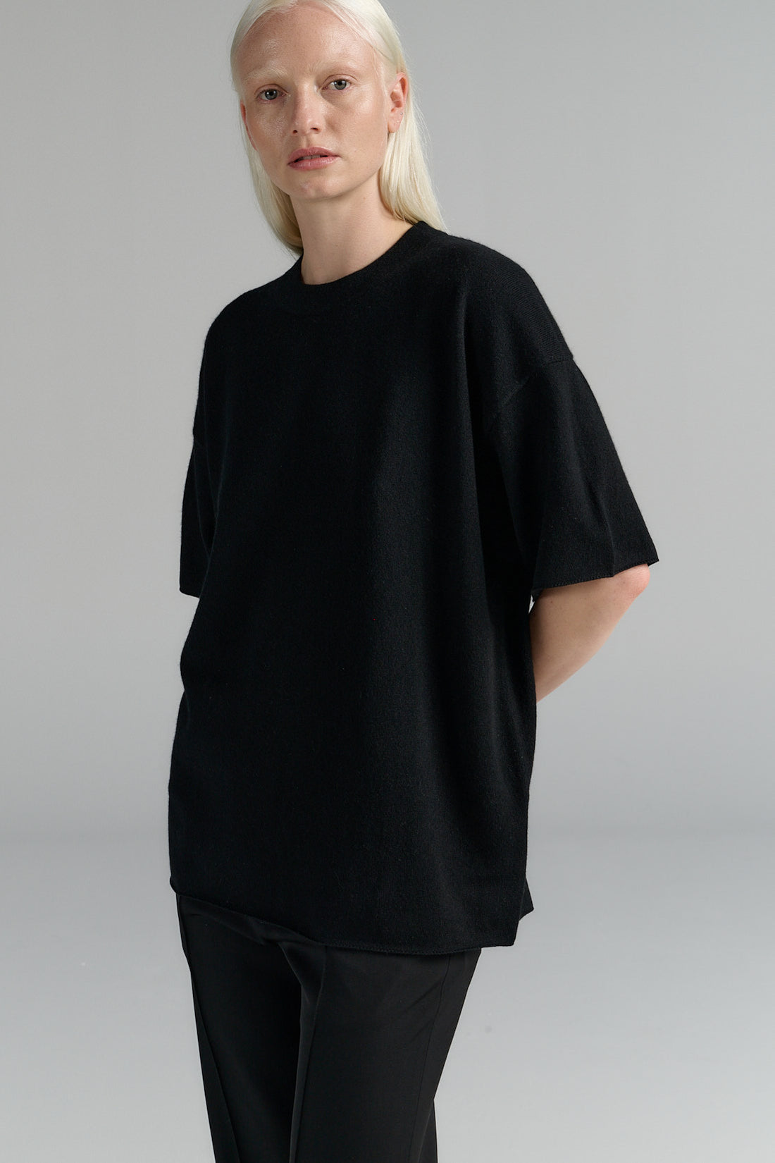 Rhea merino/cashmere knit t-shirt black