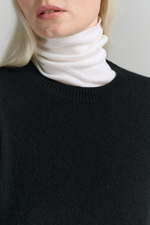 Rhea merino/cashmere crew neck black