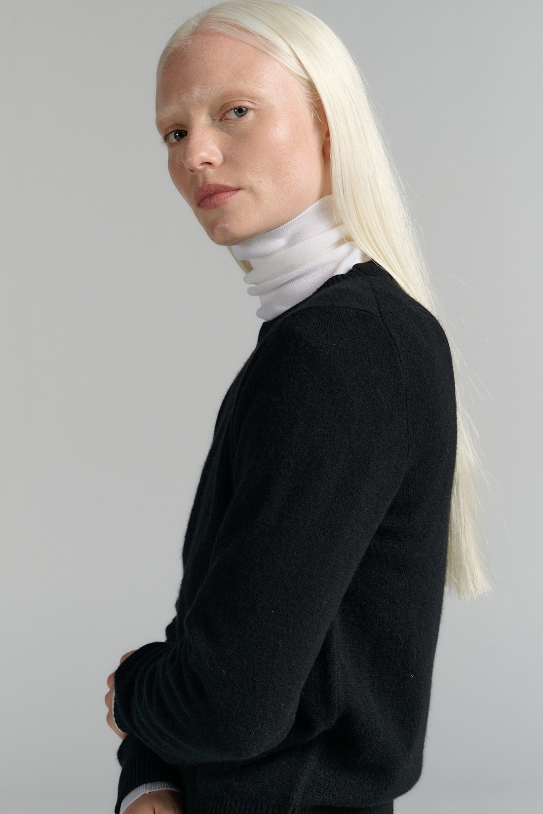 Rhea merino/cashmere crew neck black