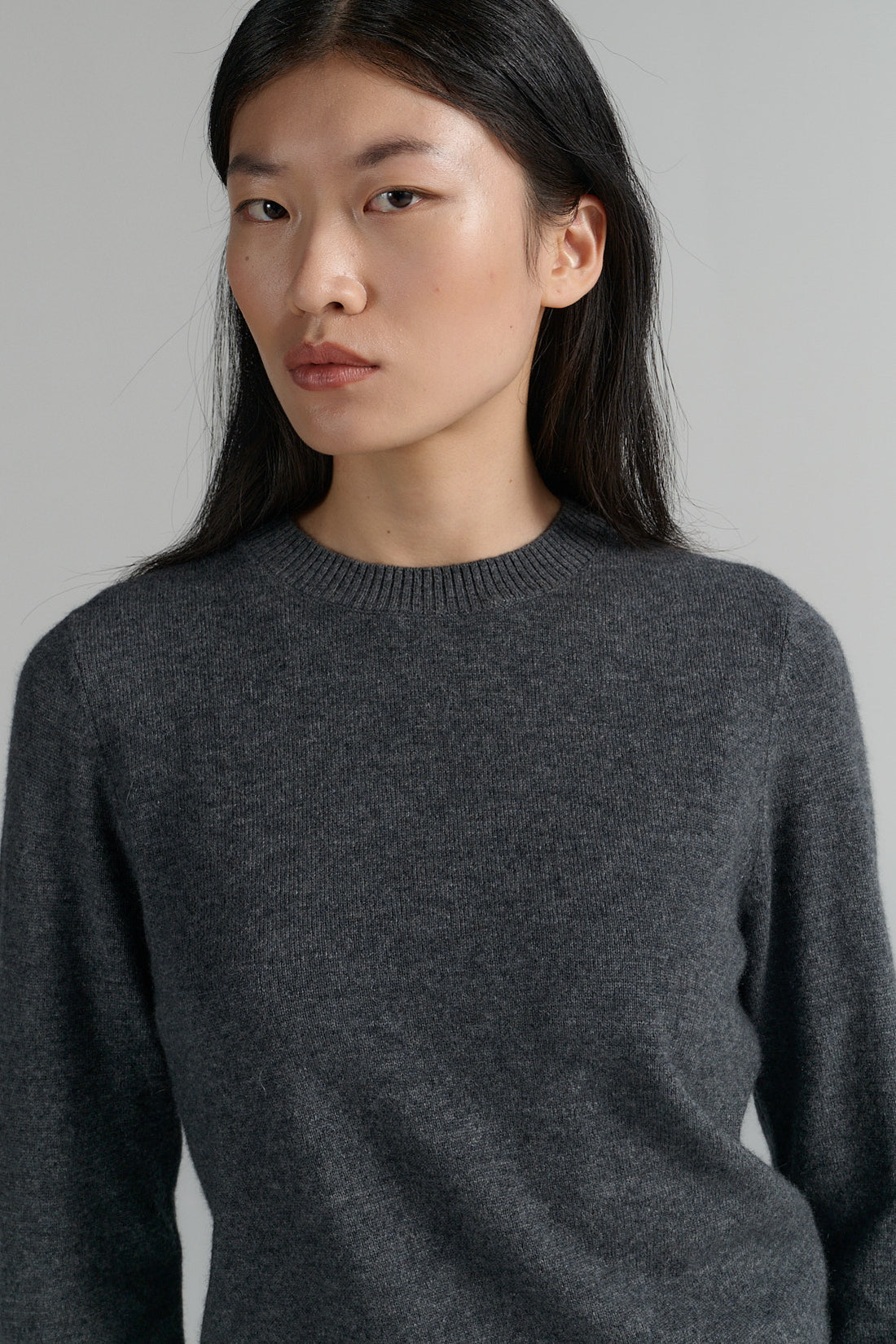 Rhea merino/cashmere crew neck grey melange