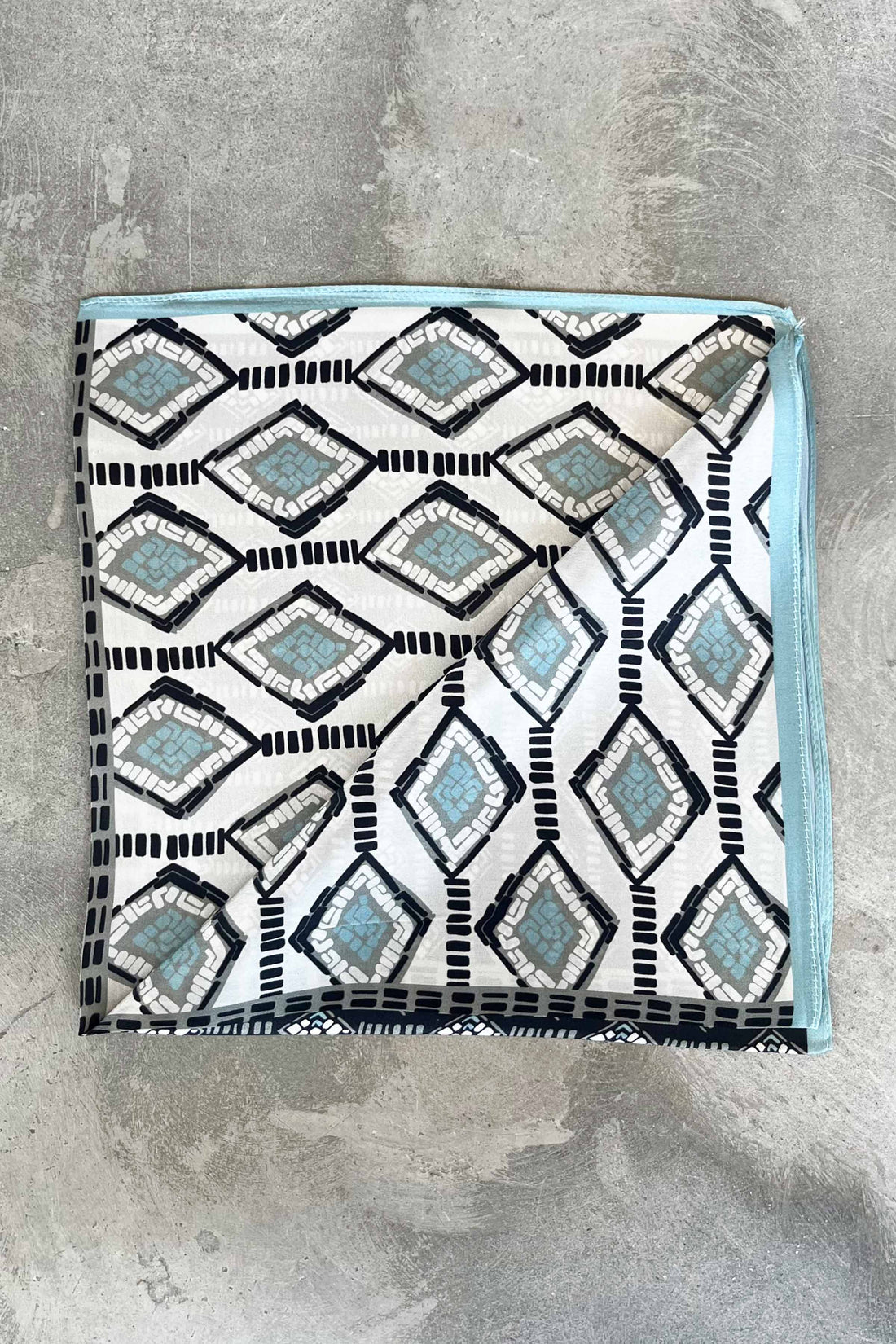 Silk scarf black/off-white/blue/graphic