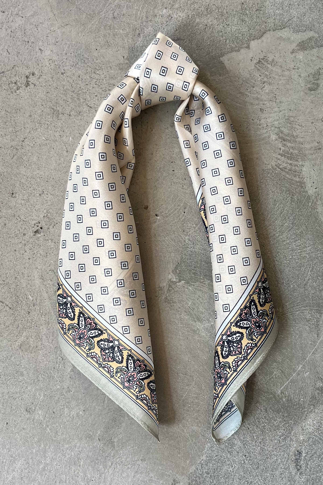 Silk scarf light beige/off-white diamonds/rococo/sage green