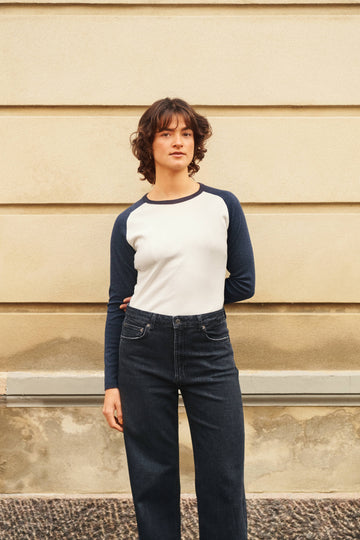 Mila basket tee off white/dark blue melange