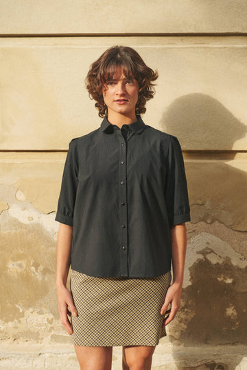 Rosa shirt black stripe