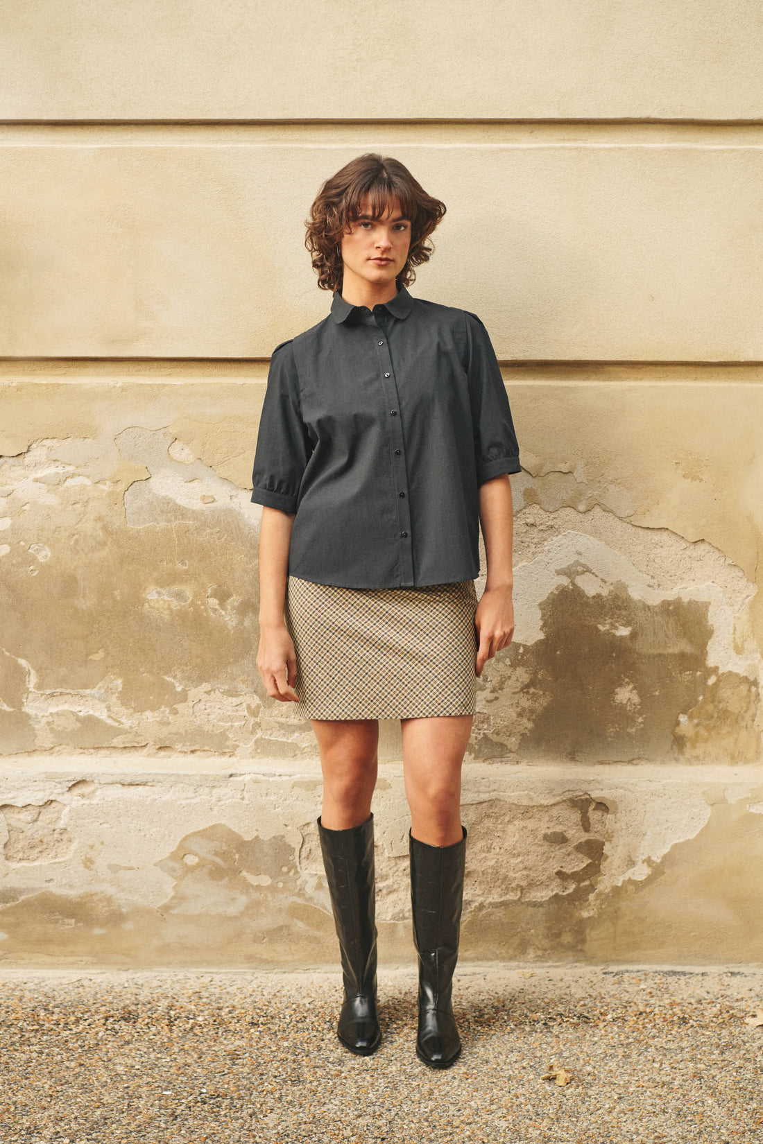 Rosa shirt black stripe