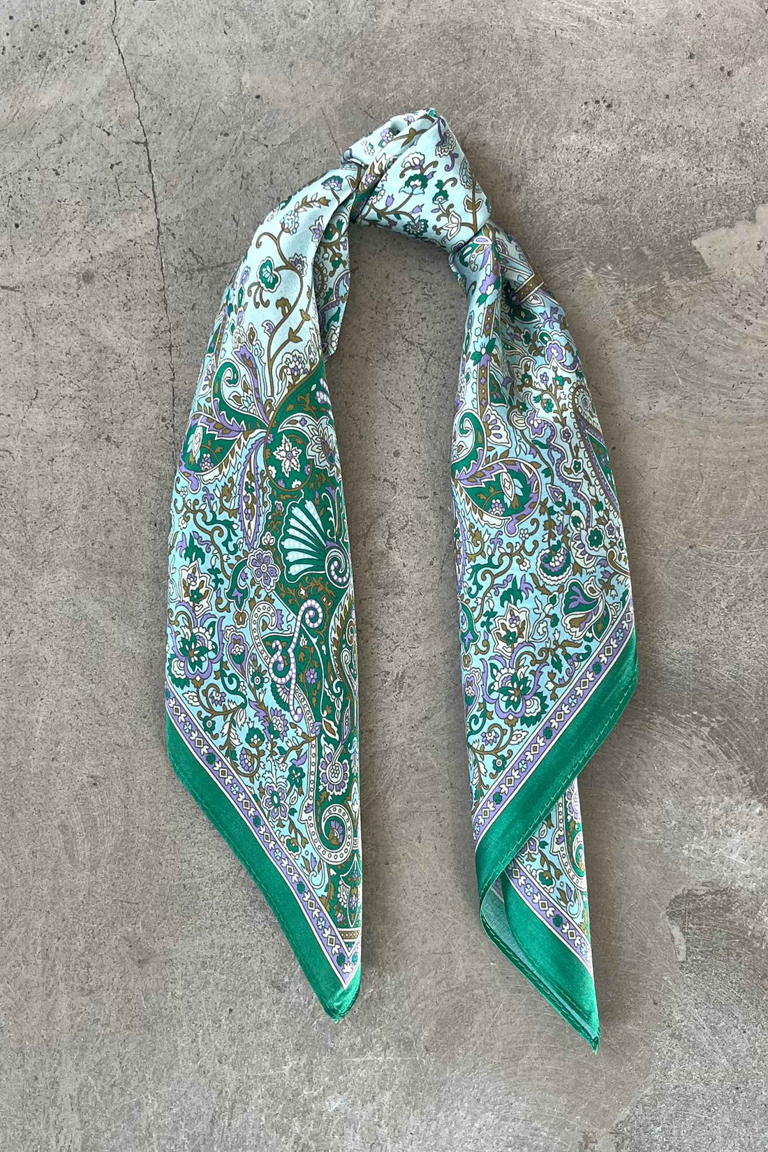 Silk scarf green/mint/purple paisley