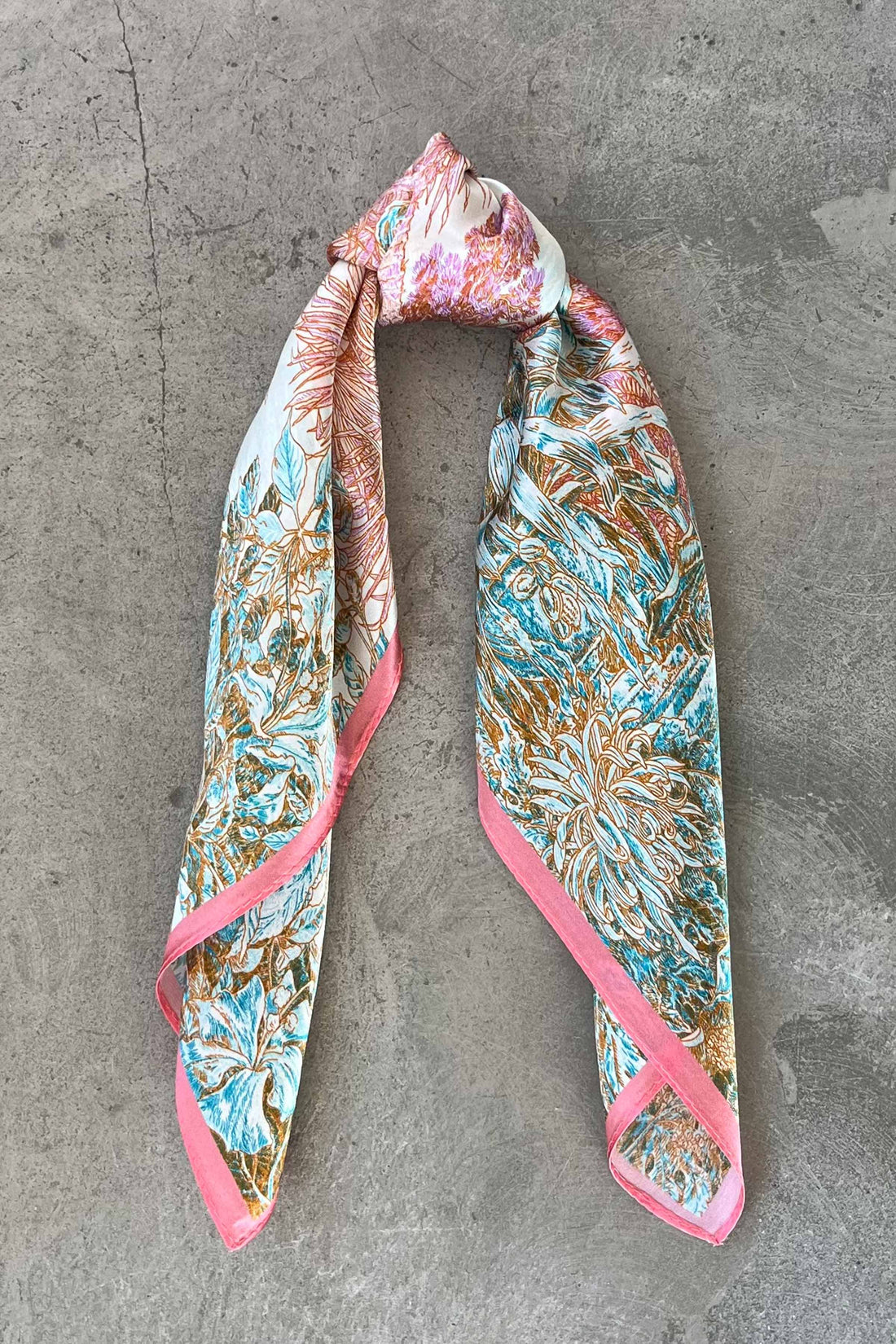 Silk scarf cream/l.pink/orange/turquoise flower