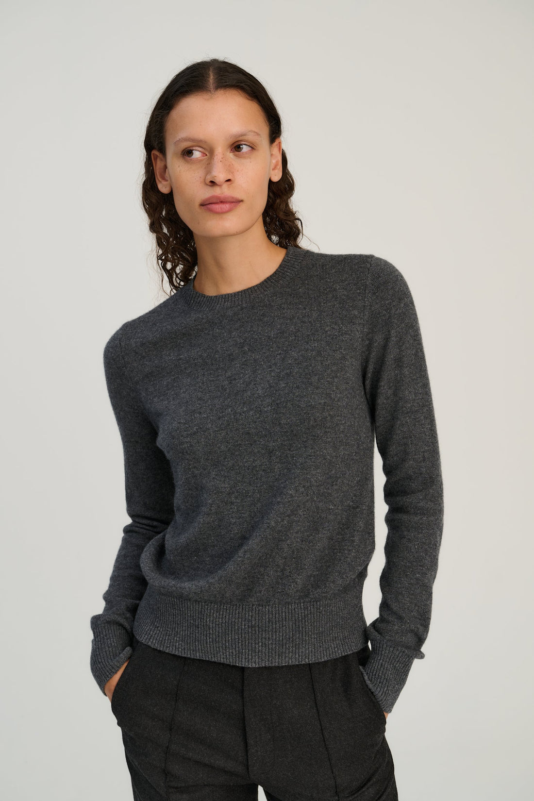 Rhea merino/cashmere crew neck grey melange