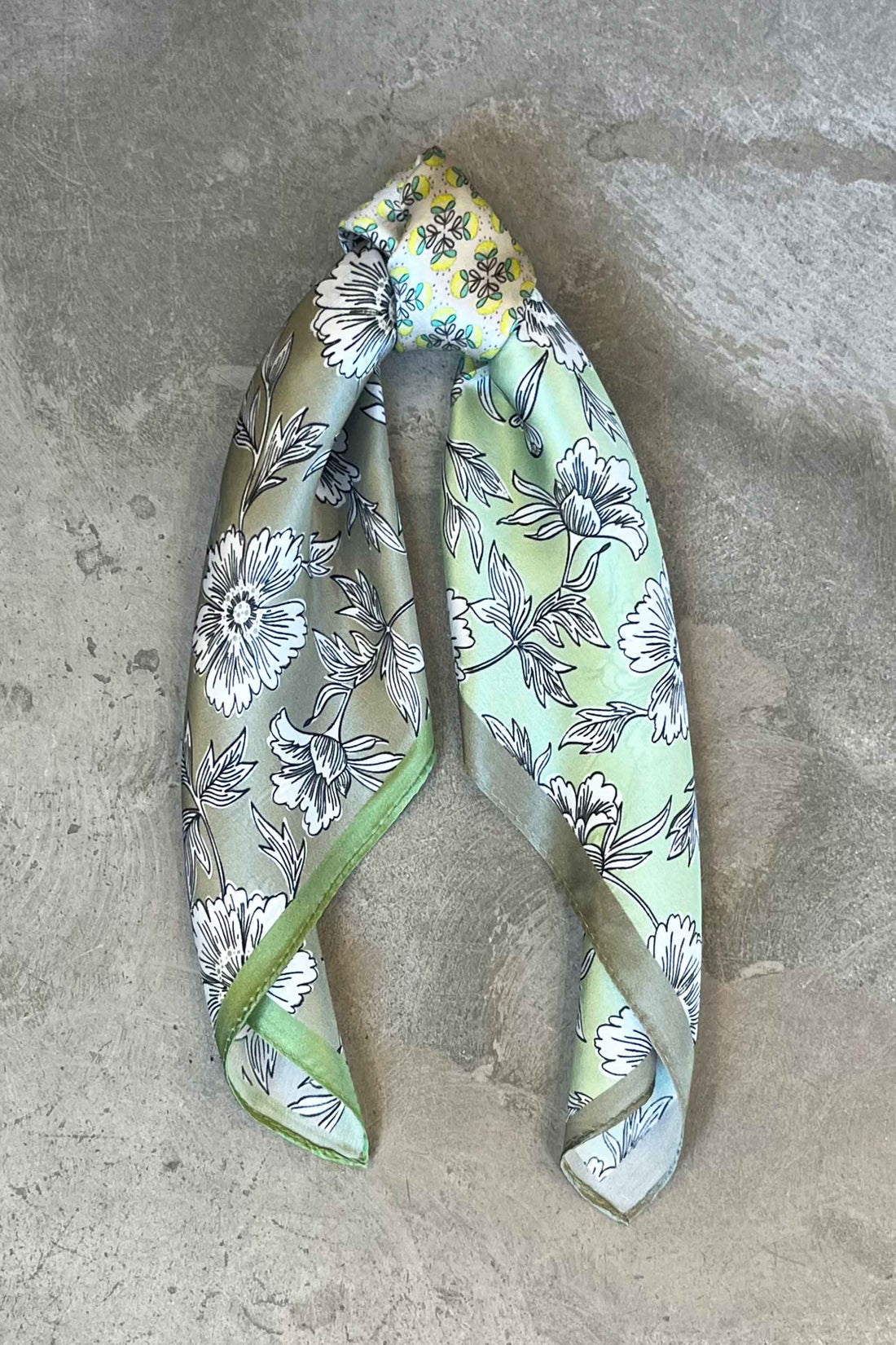 Silk scarf off white mint graphic flower