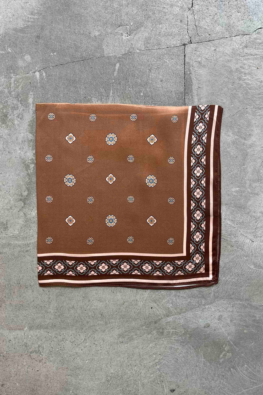 Silk scarf camel/cream/light blue/brown graphic flower