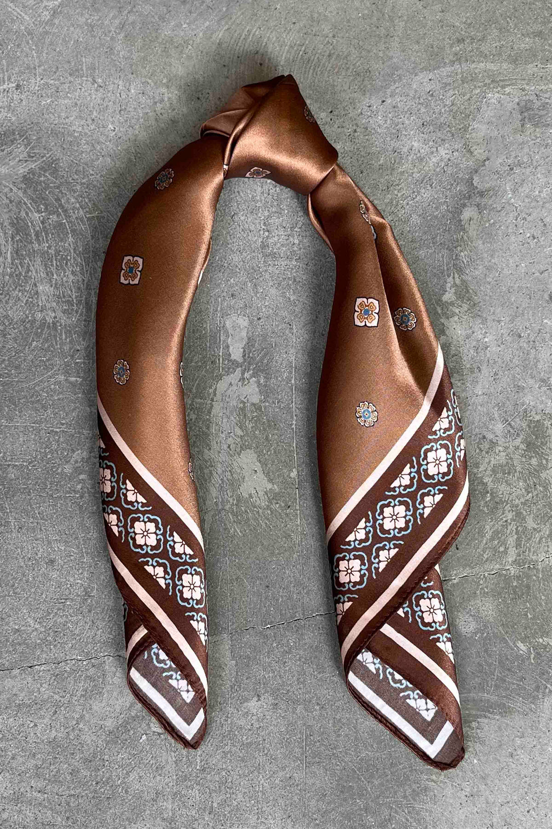 Silk scarf camel/cream/light blue/brown graphic flower