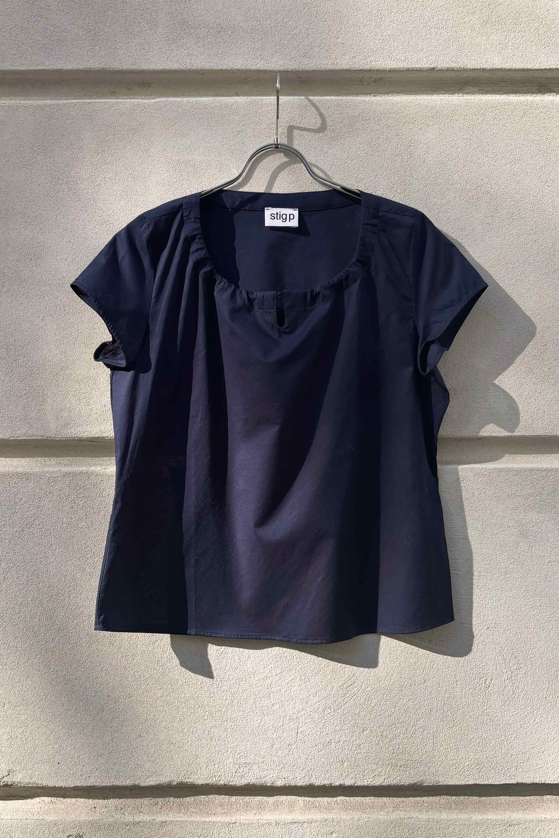Carla top navy