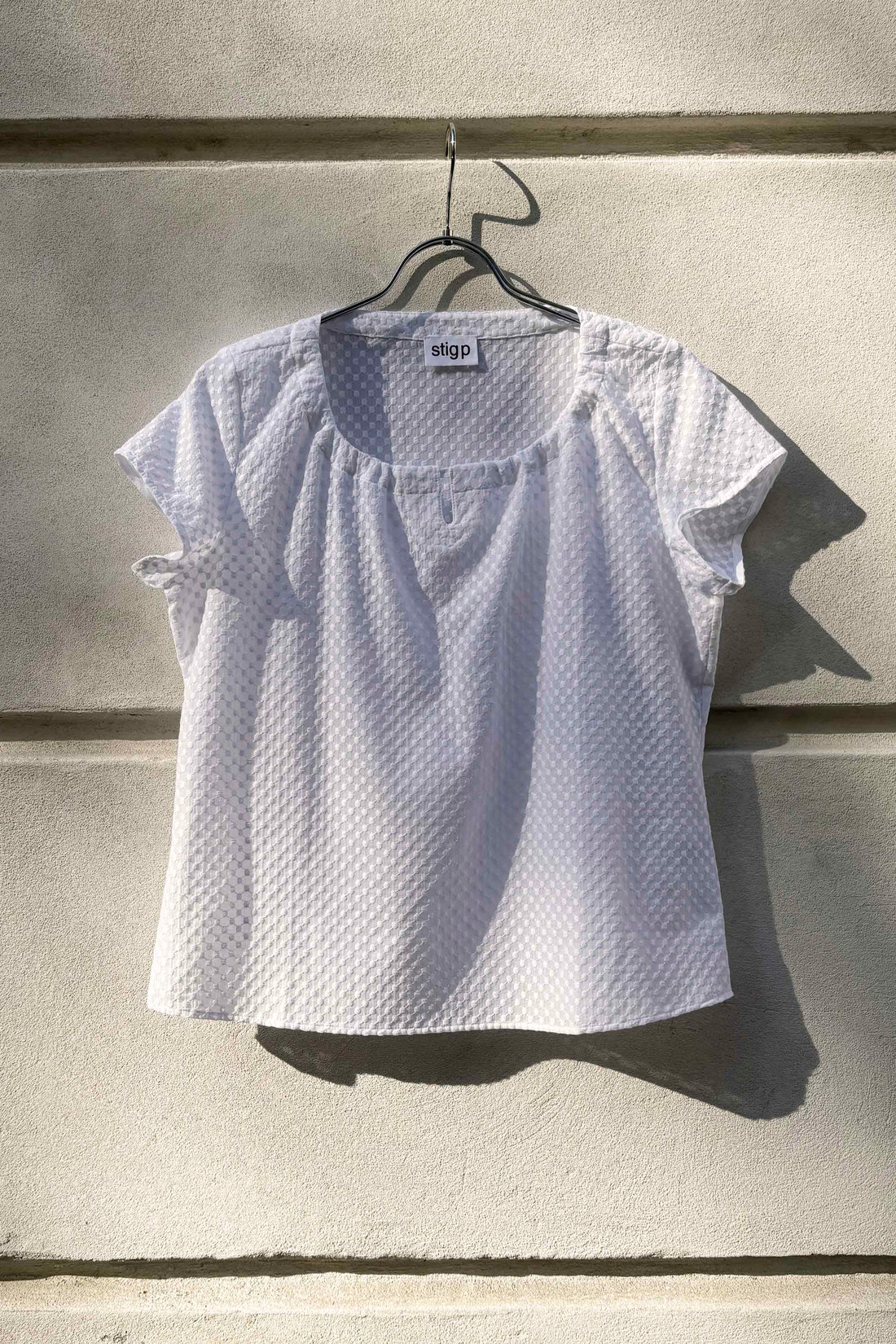 Carla top white broderie anglaise