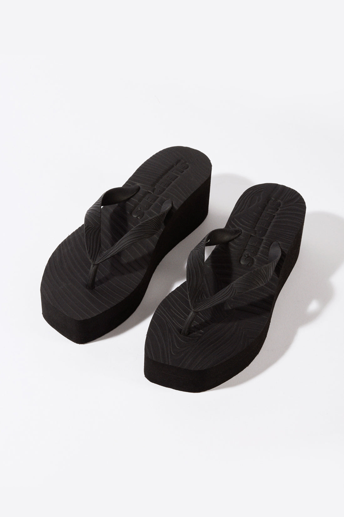 High platform black