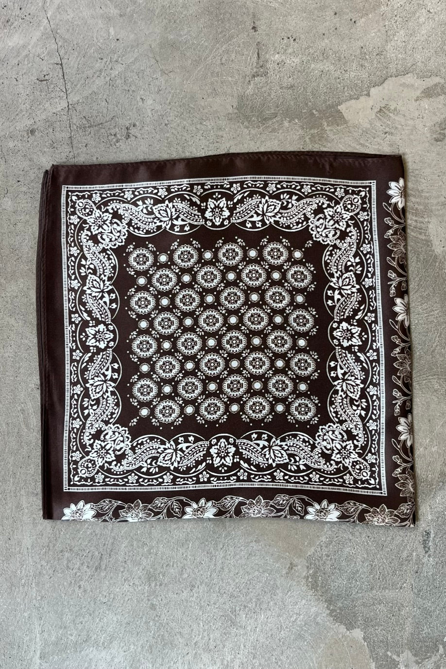 Silk scarf dark brown/off white paisley