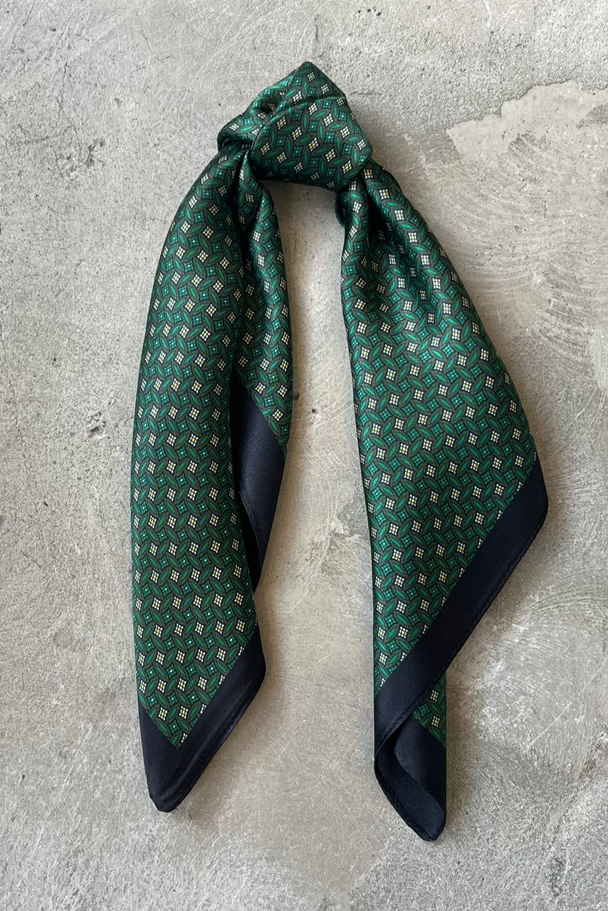 Silk scarf green/black graphic