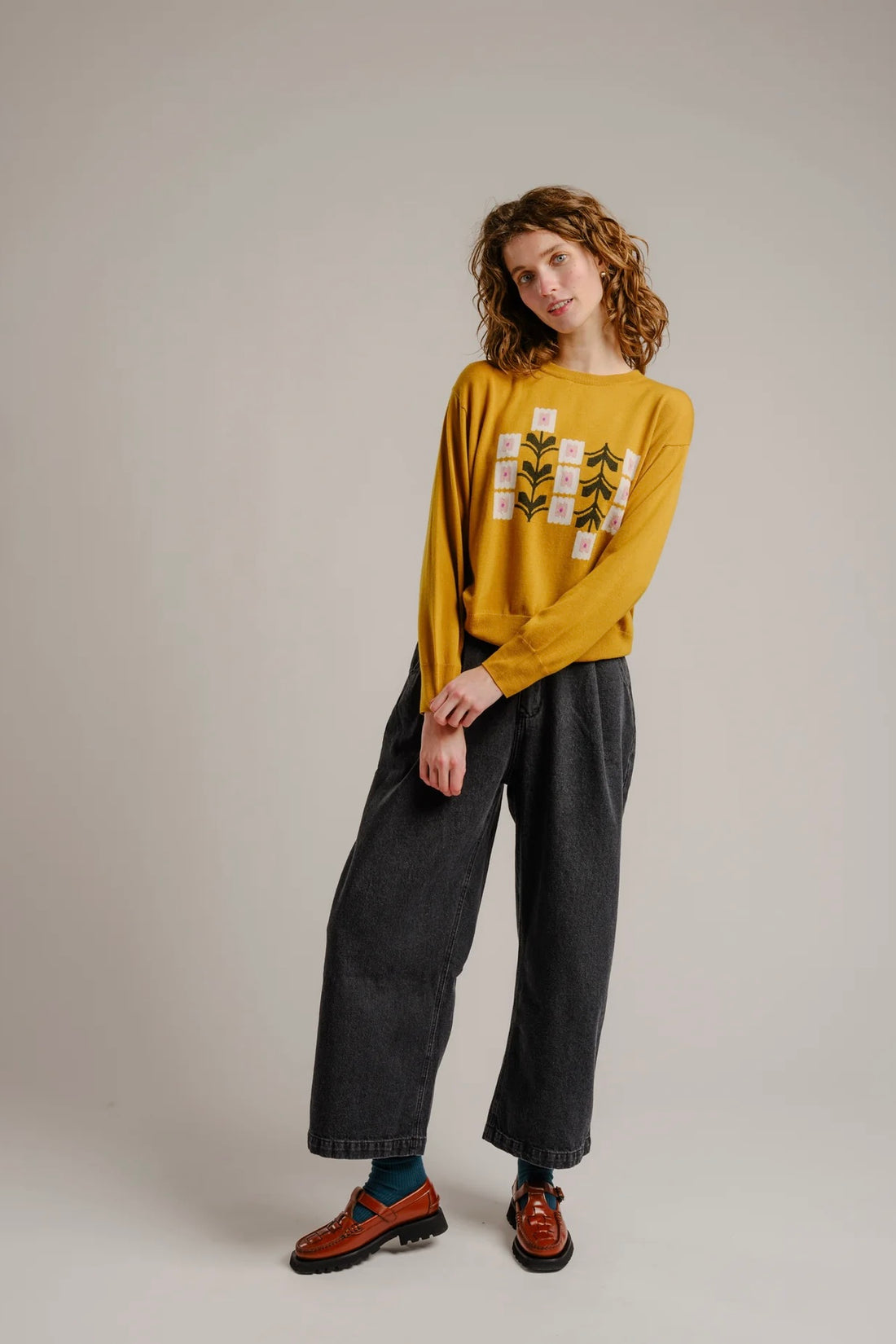 Flower crew goldenrod
