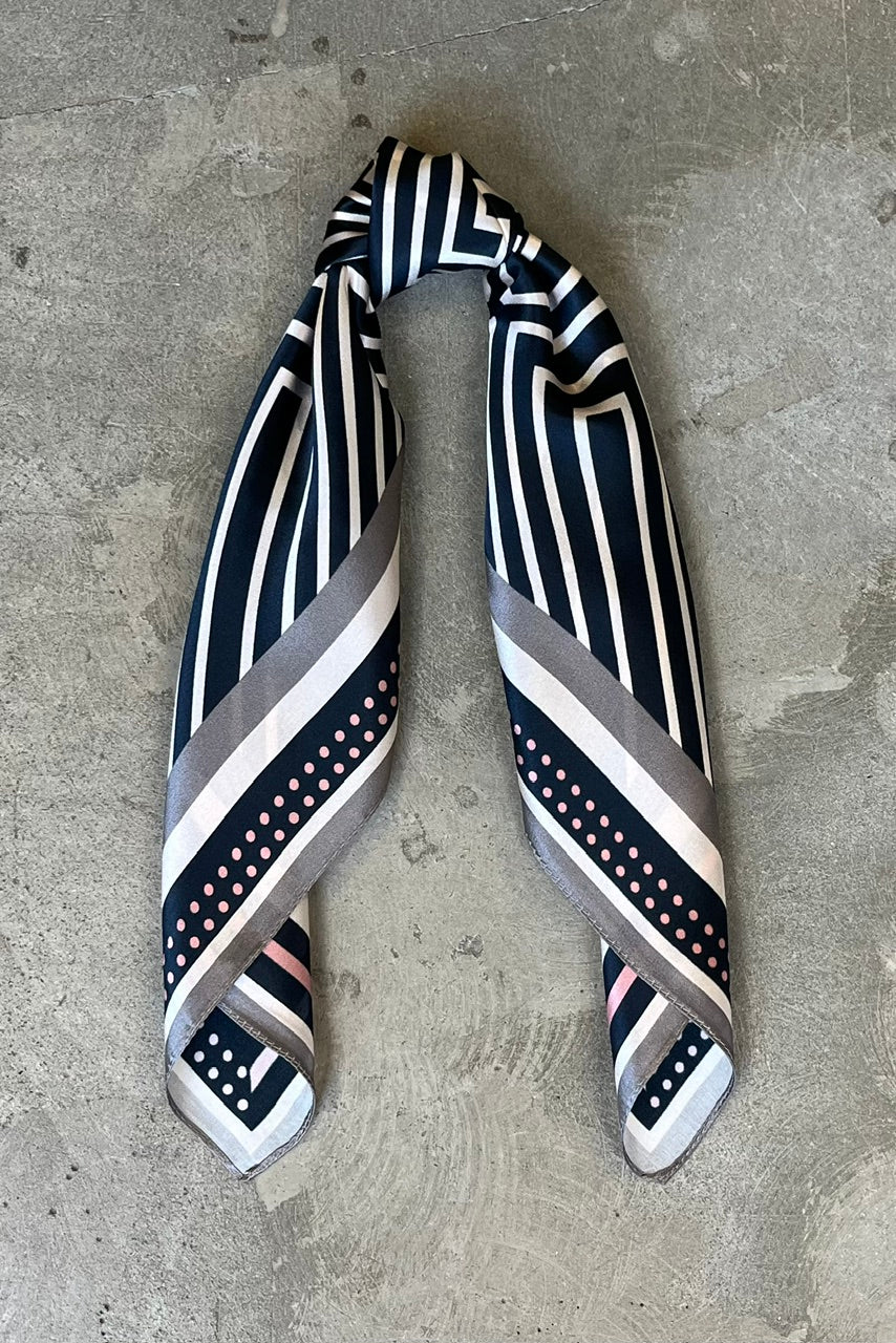 Silk scarf navy/light rose graphic