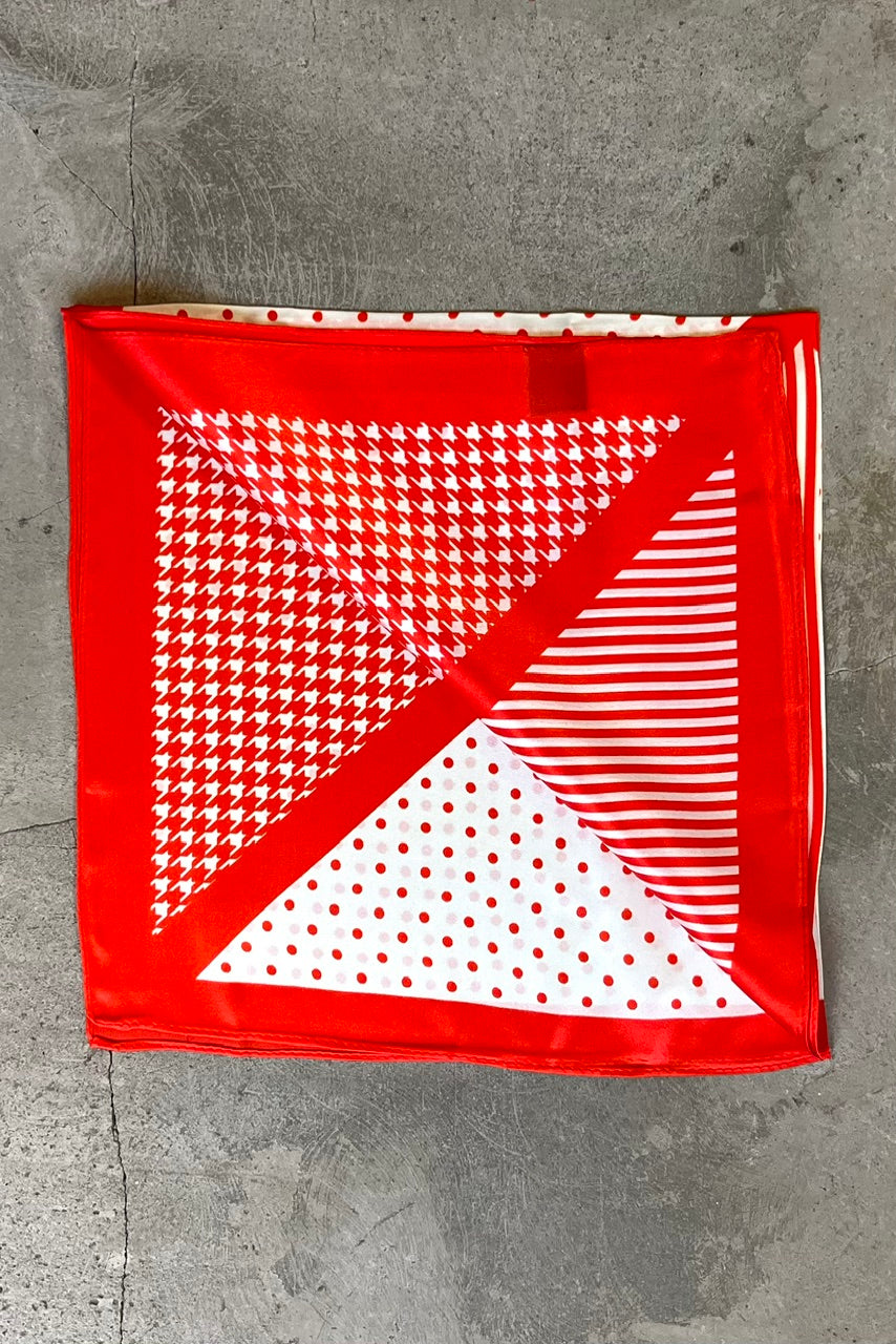 Silk scarf off-white/bright red dots/graphic