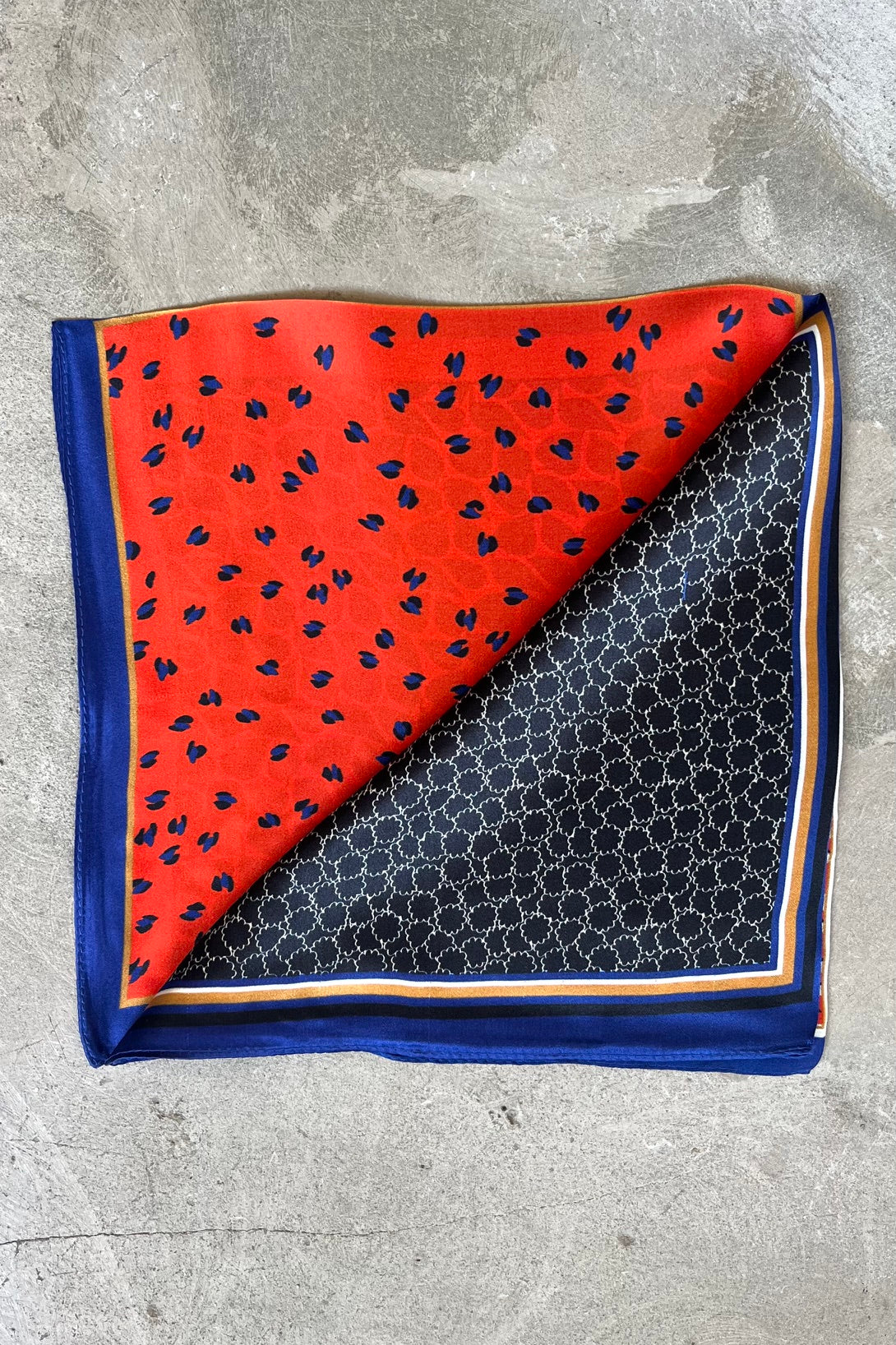 Silk scarf black/red/blue graphic