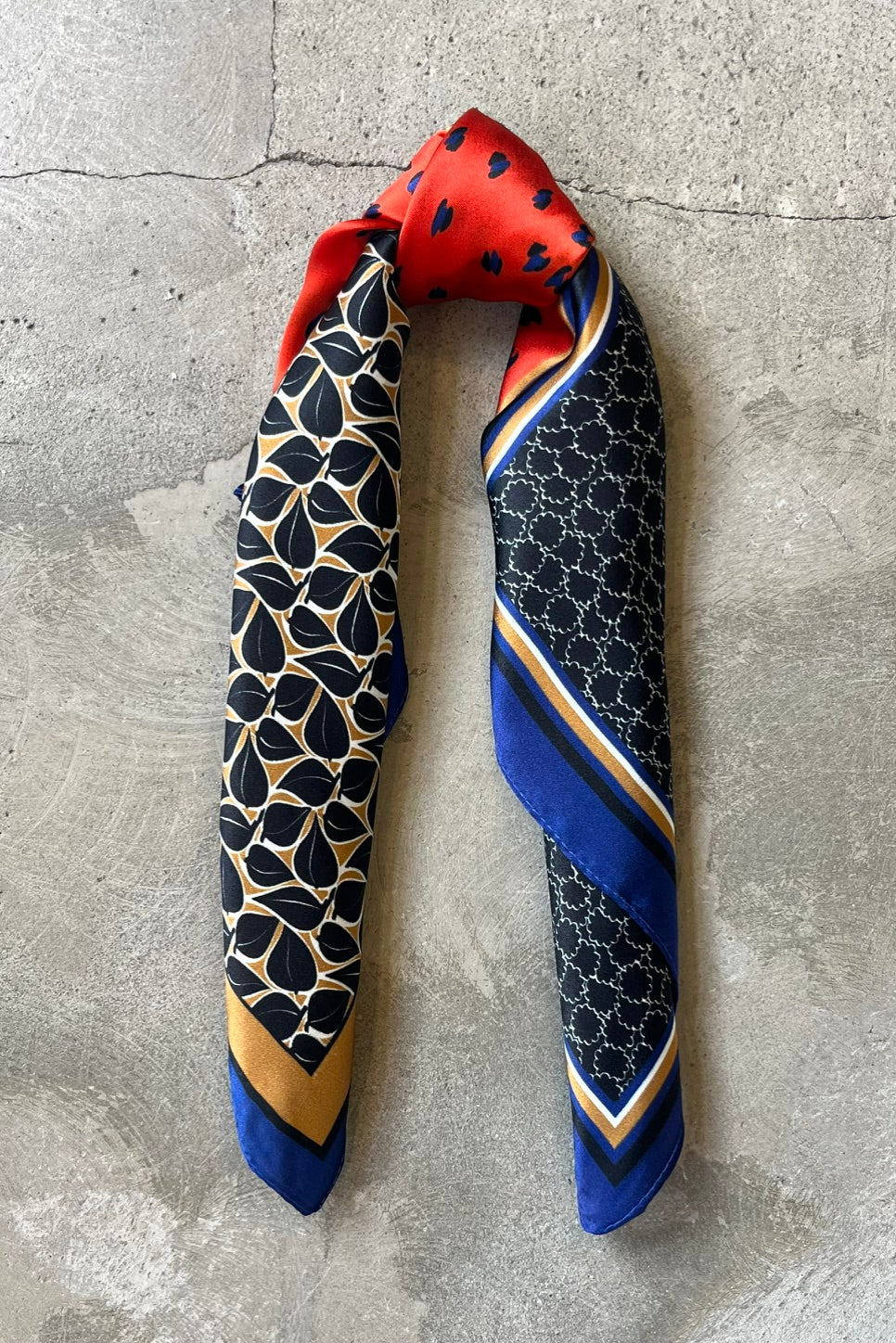 Silk scarf black/red/blue graphic