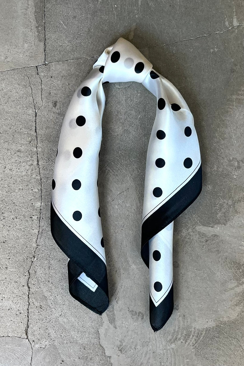 Silk scarf off-white classic black dots