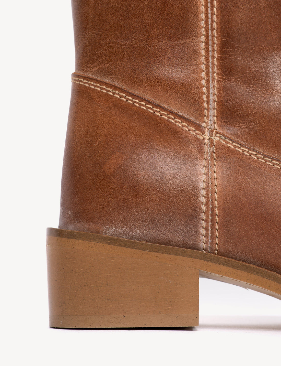 Julia gauco cognac escovado leather