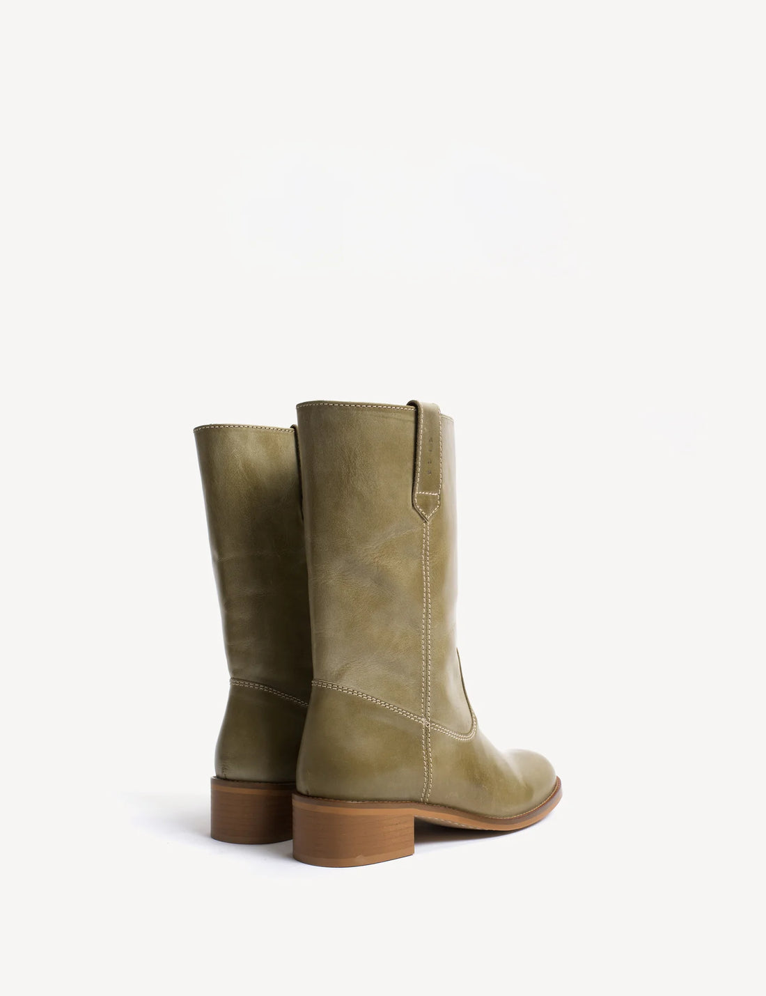 Julia gauco avocado green escovado leather