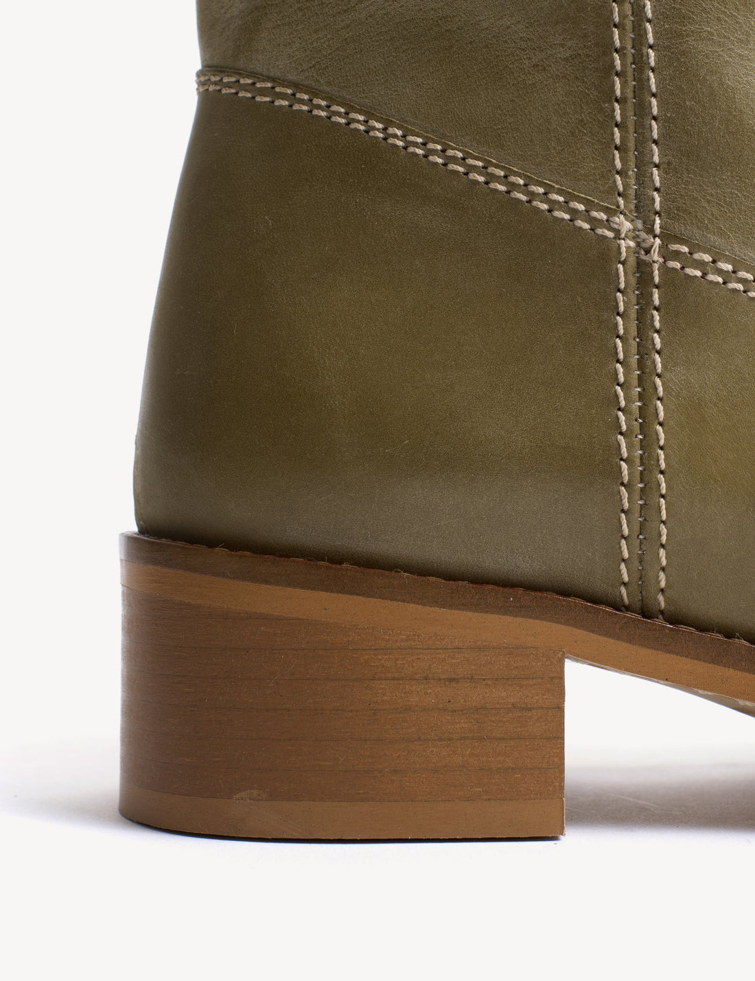 Julia gauco avocado green escovado leather