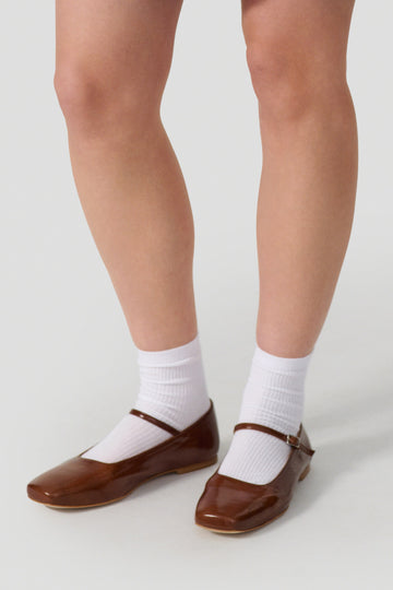 Julieta mary janes saddle coloured patent leather