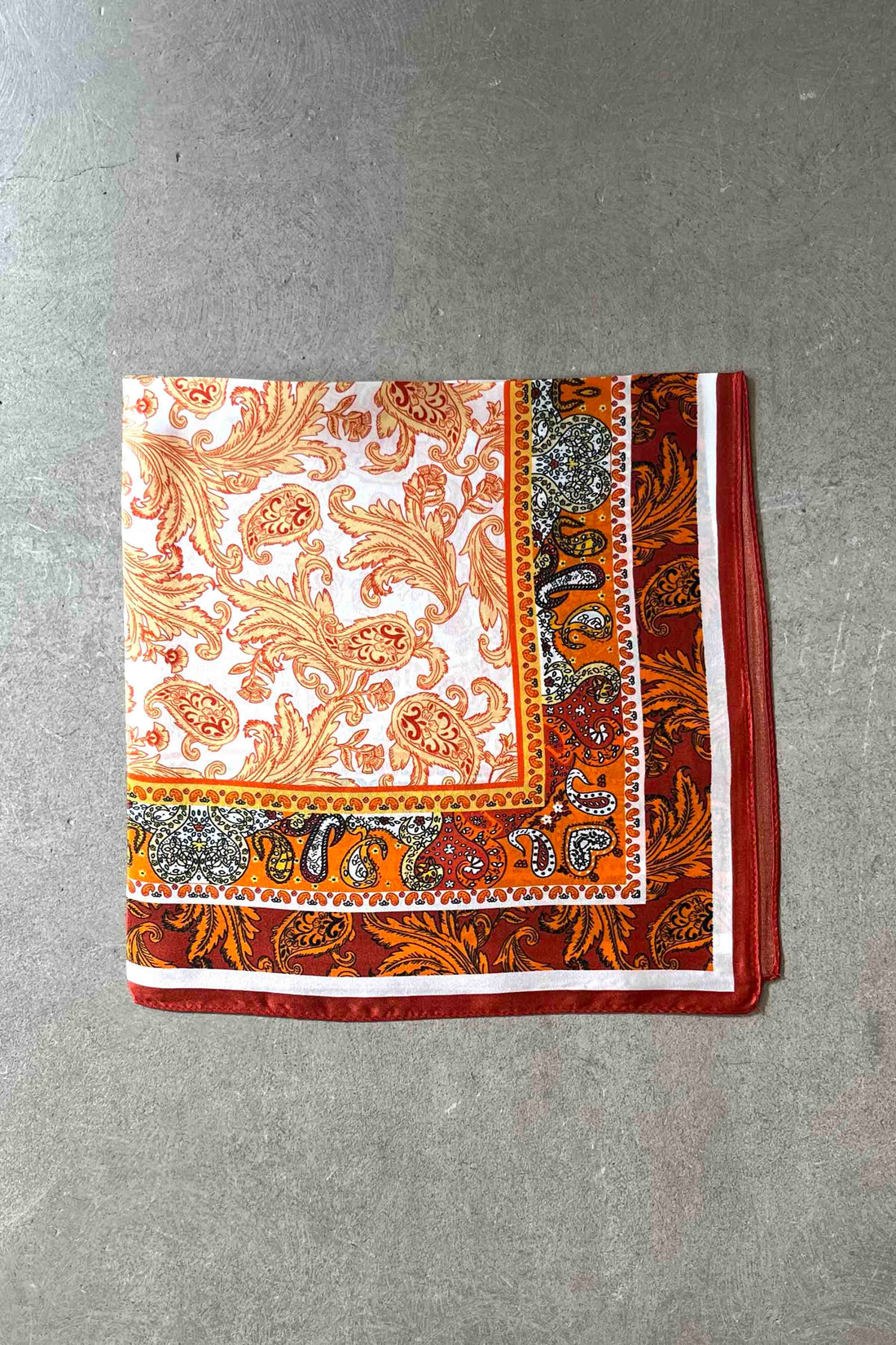 Silk scarf off-white/orange paisley