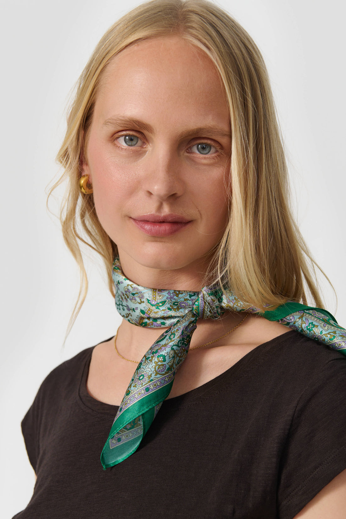 Silk scarf green/mint/purple paisley