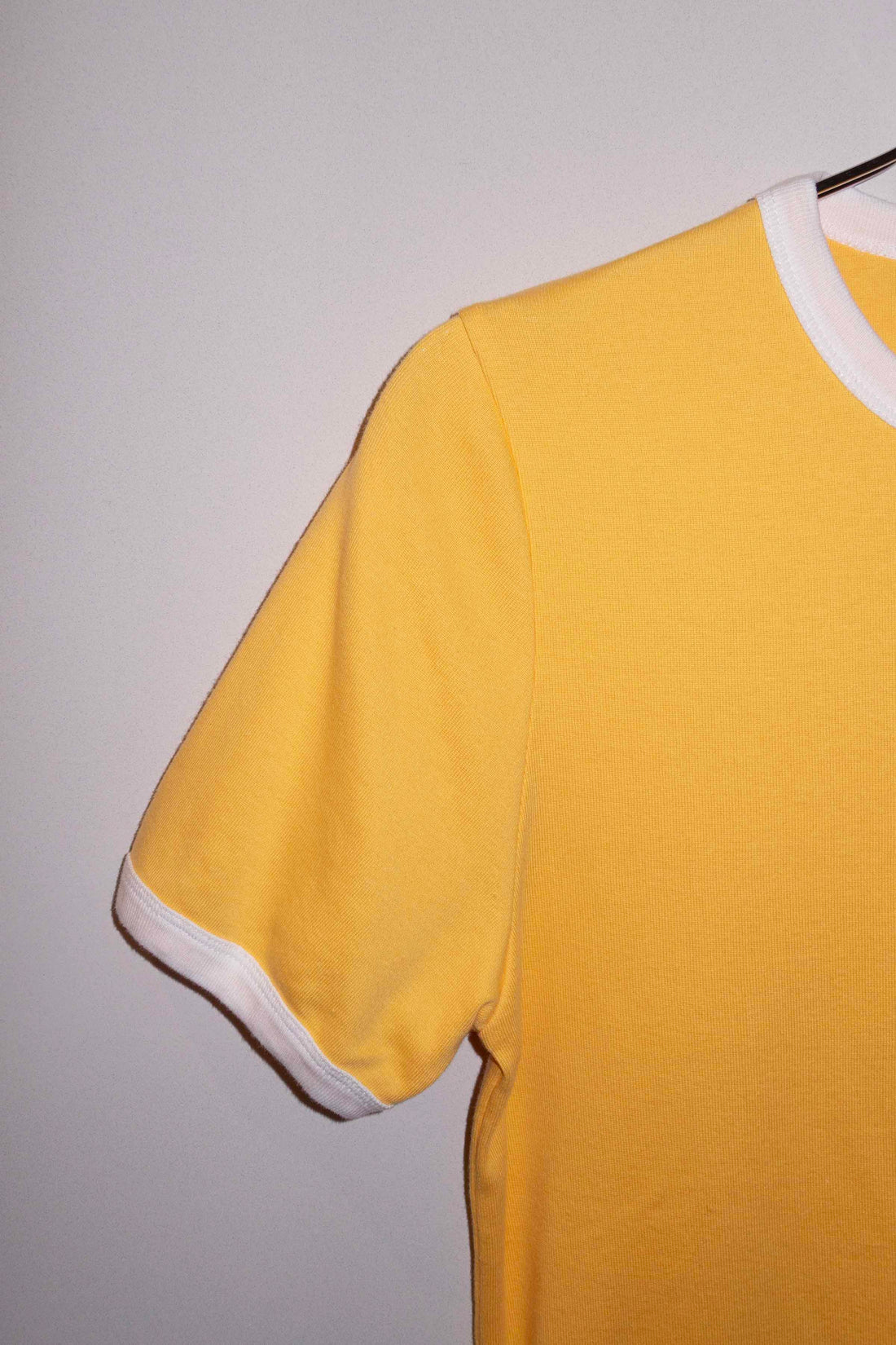Stella t-shirt warm yellow/off-white