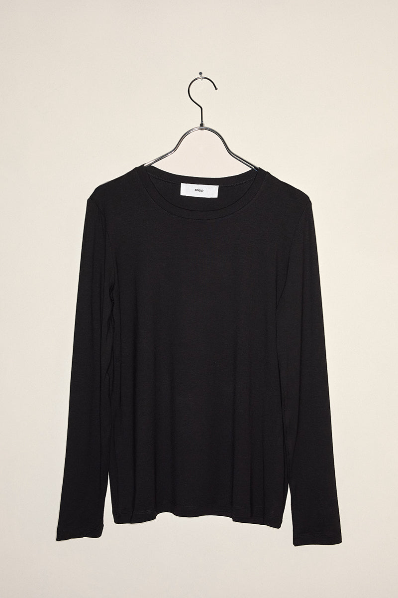 Bella long sleeve t-shirt black