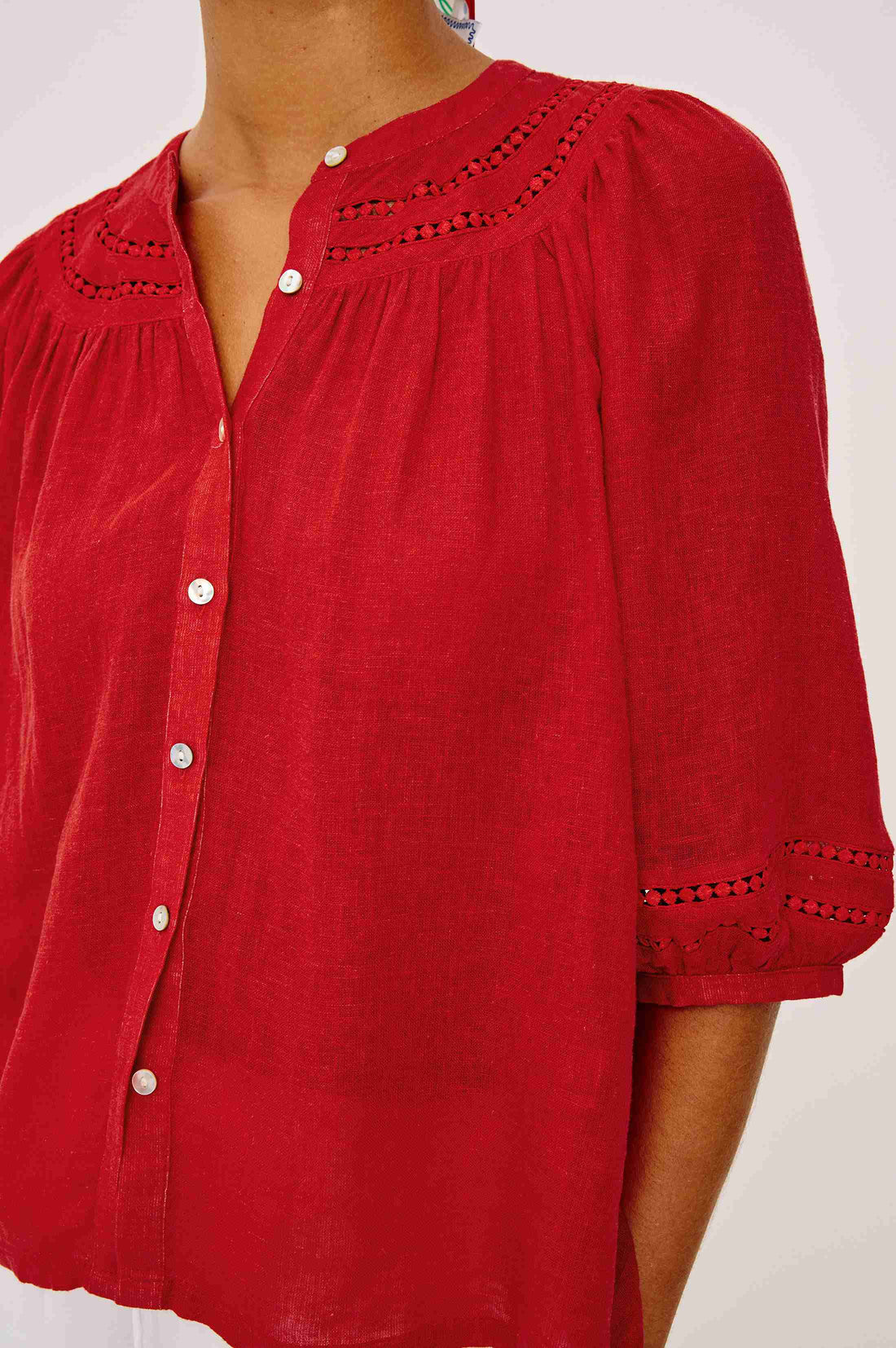 Theia top tomato