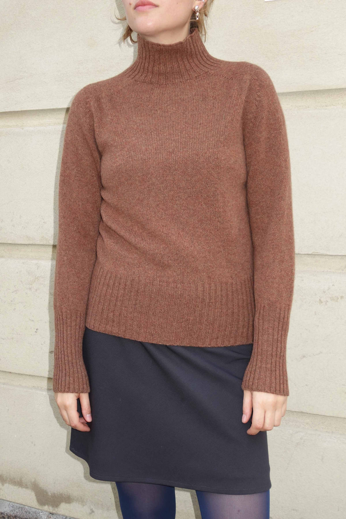 Superfine lambswool turtle neck hazelnut