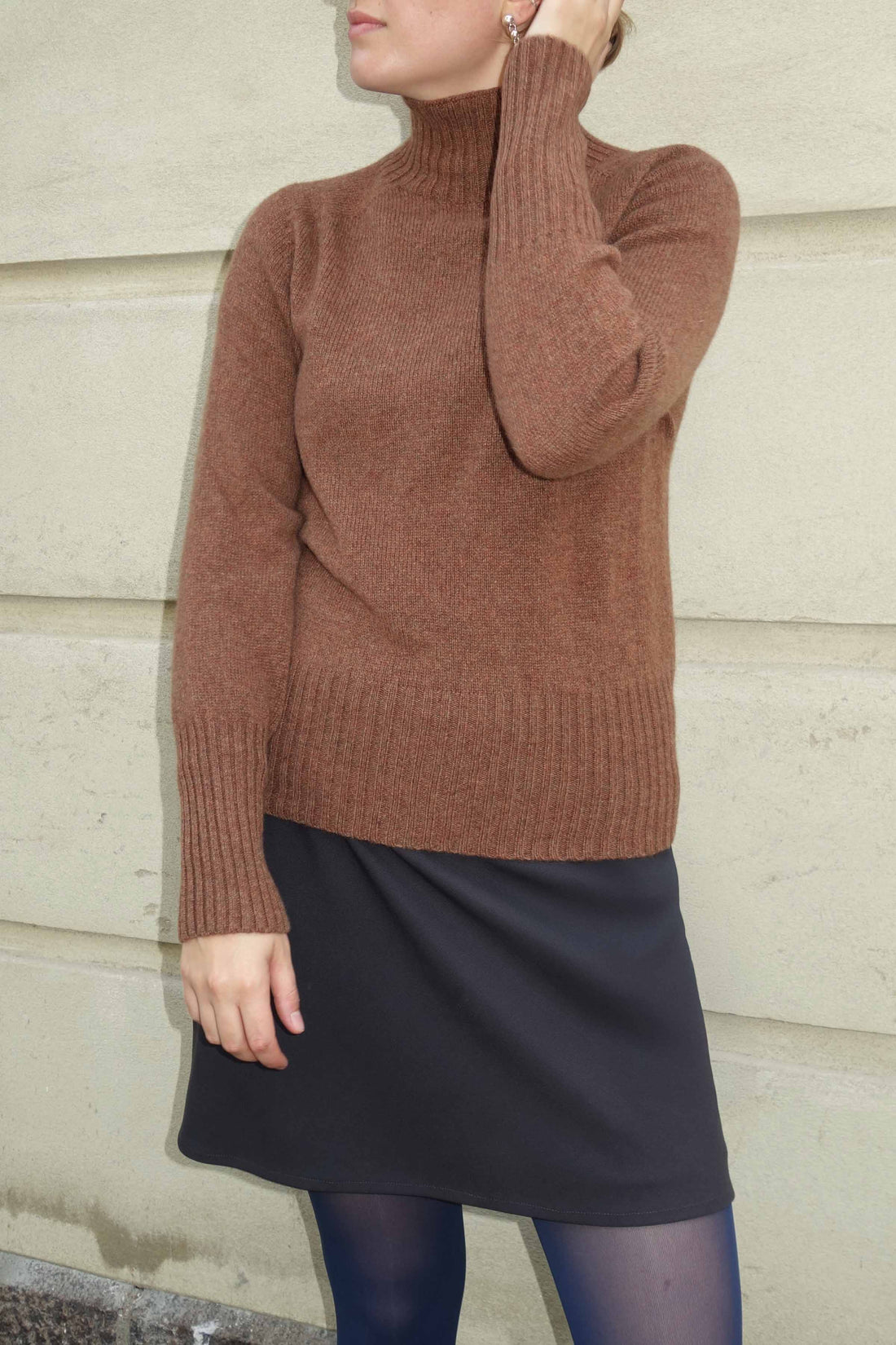 Superfine lambswool turtle neck hazelnut