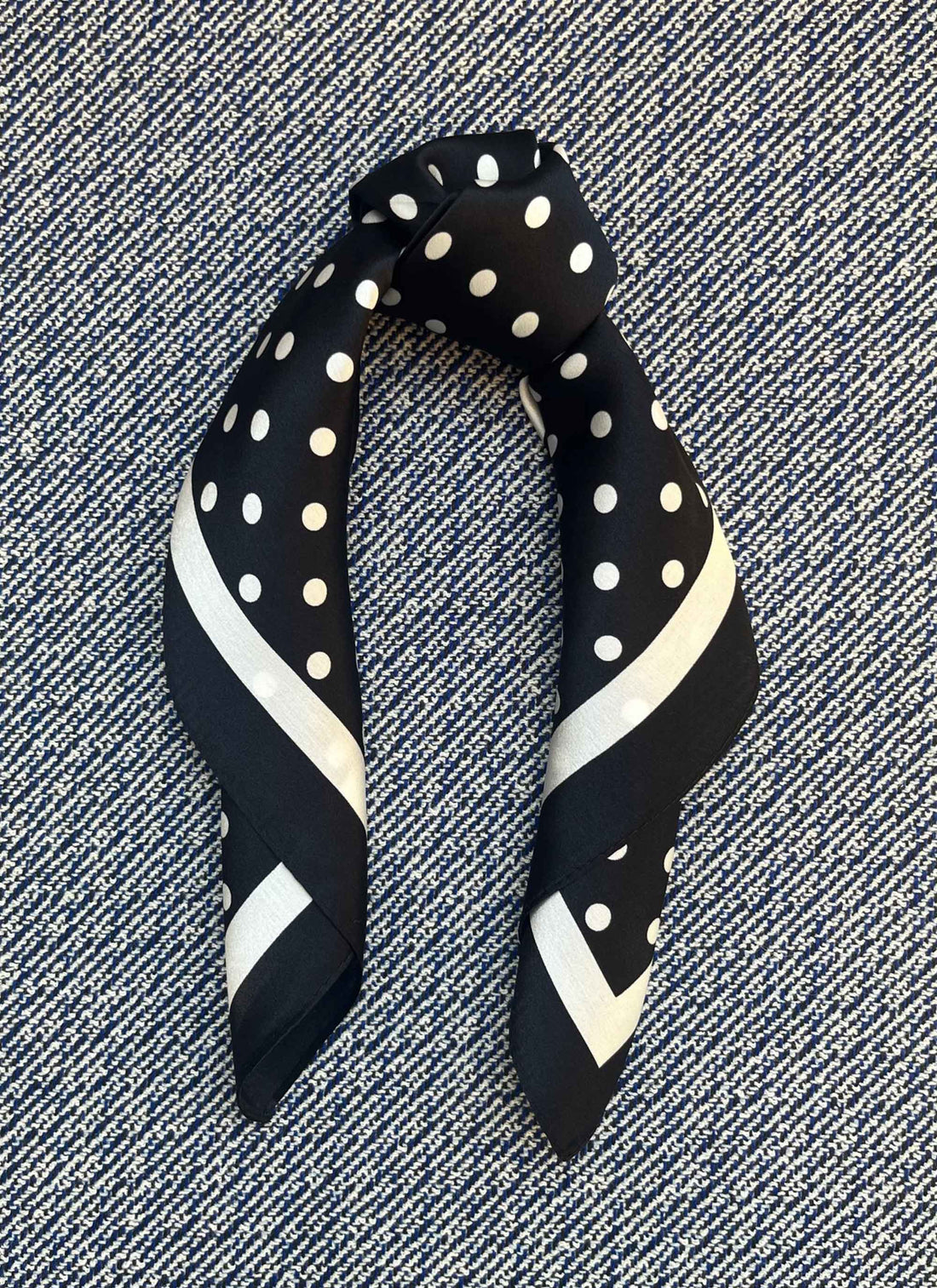 Silk scarf black/off white dots and stripe