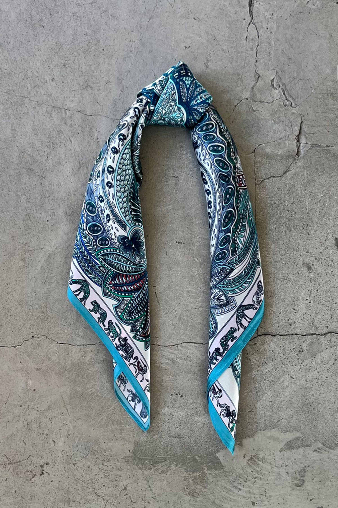 Silk scarf green/blue paisley