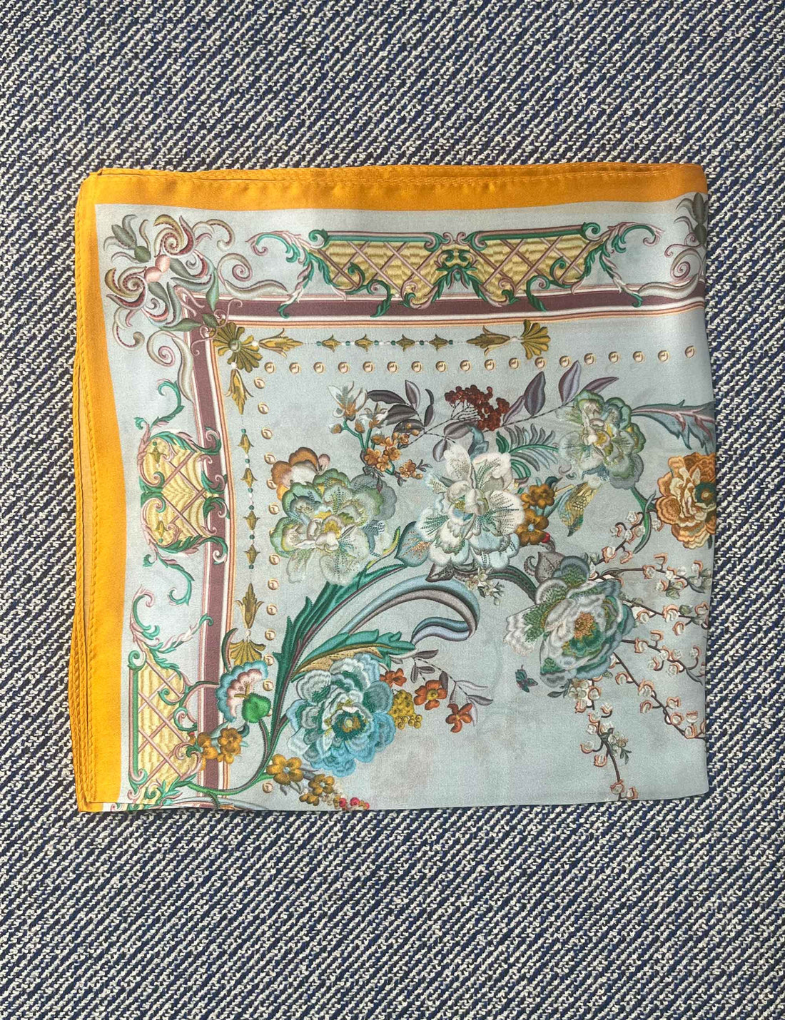 Silk scarf light blue/japanese flower and birds