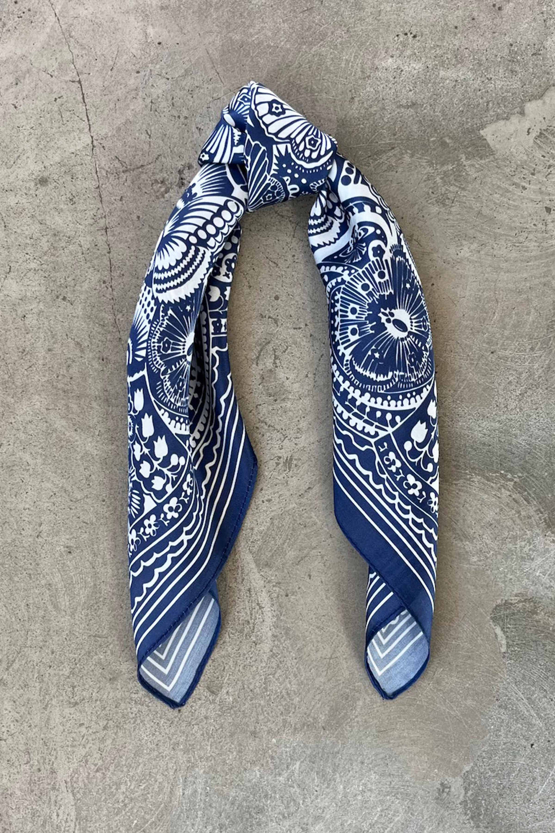 Silk scarf off white/blue butterflies