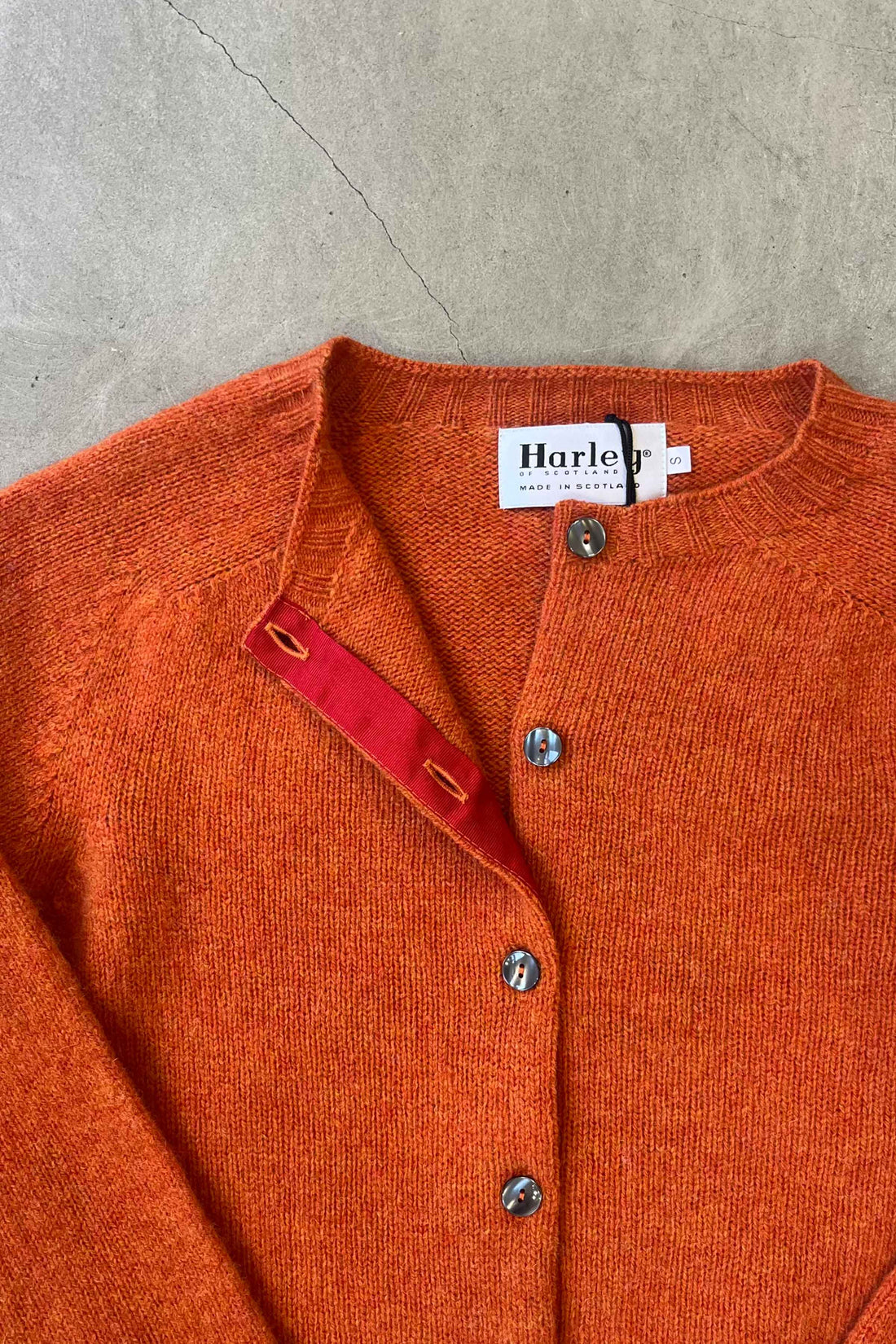 Lambswool crew-neck cardigan satsuma